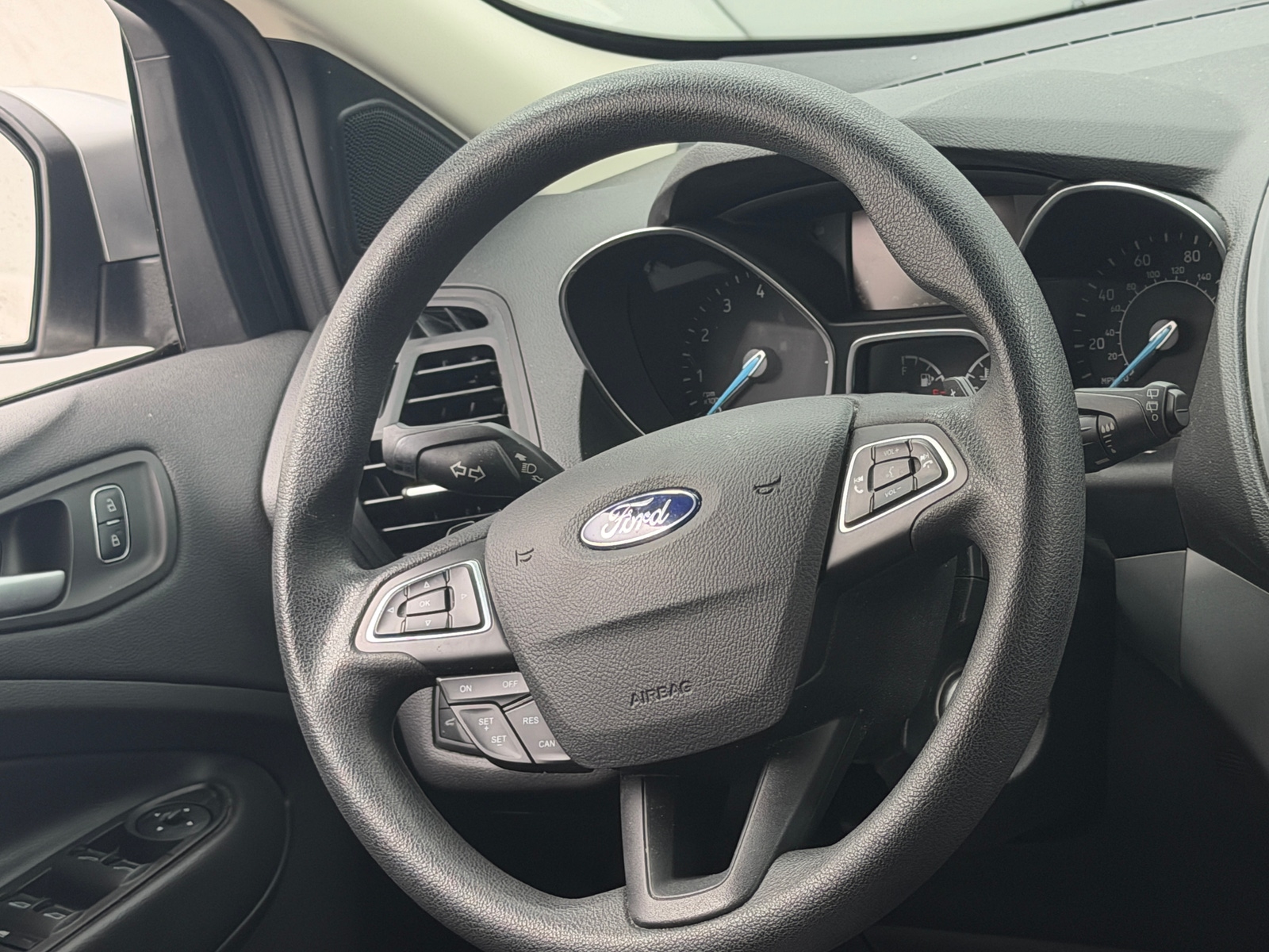 Thumbnail: 2017 Ford Escape - 5
