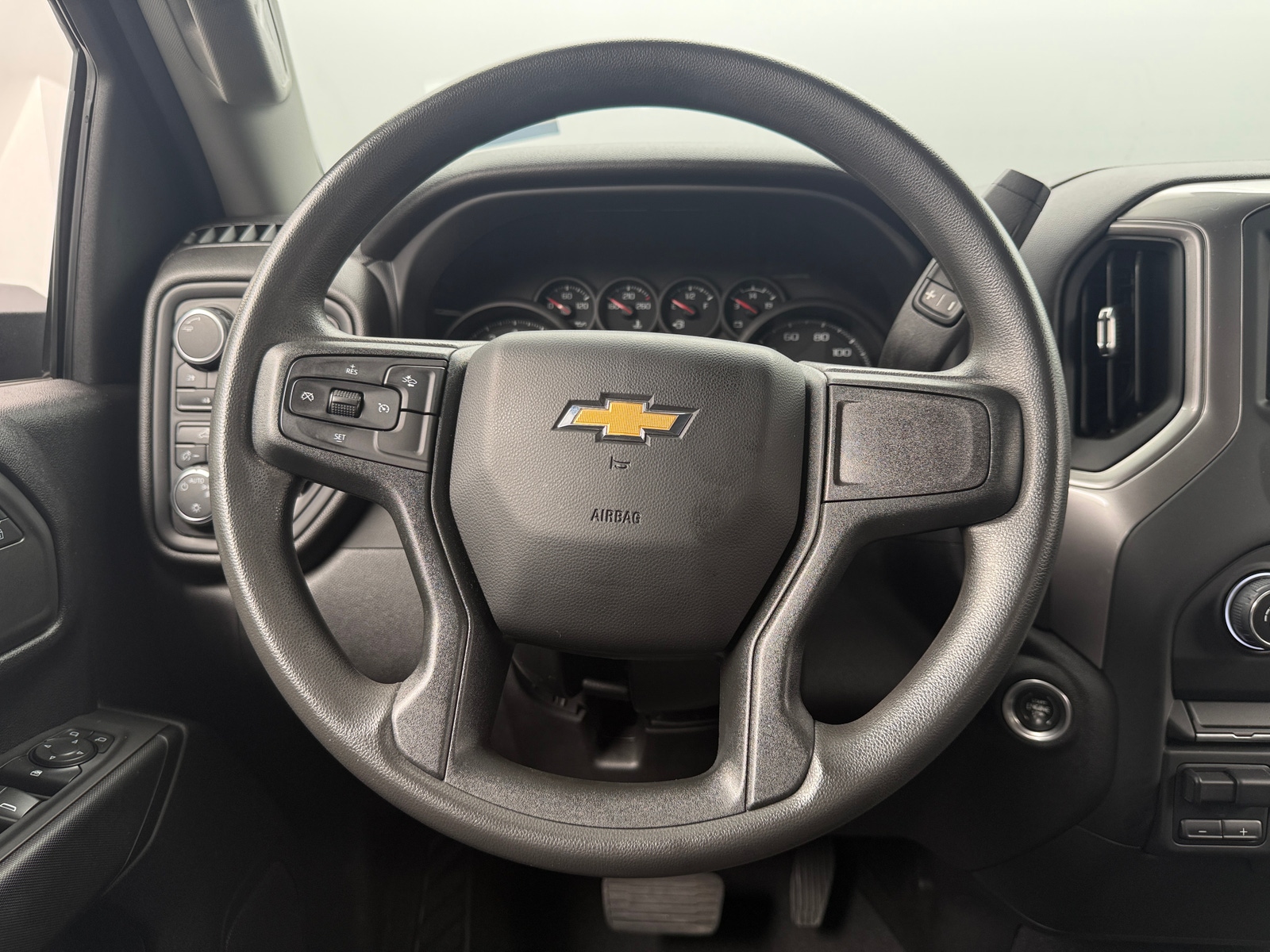 Thumbnail: 2024 Chevrolet Silverado 2500 - 5