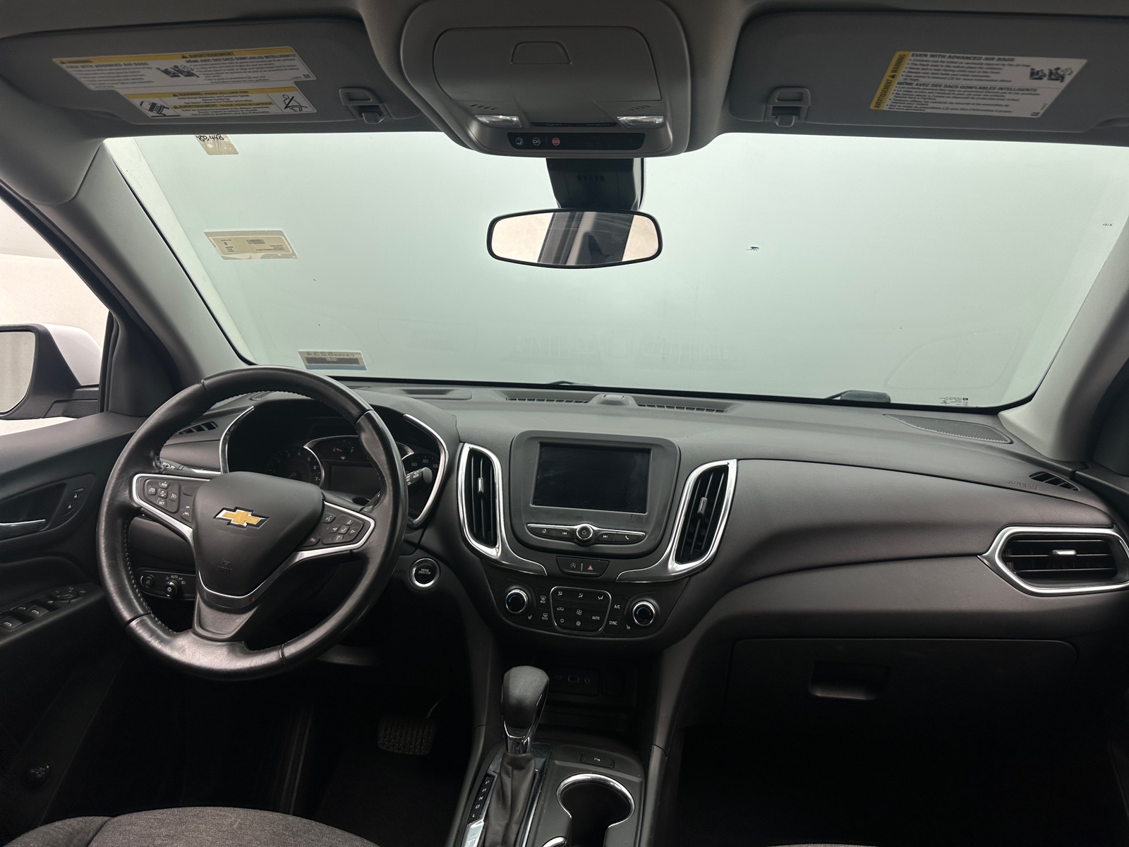 Thumbnail: 2022 Chevrolet Equinox - 3