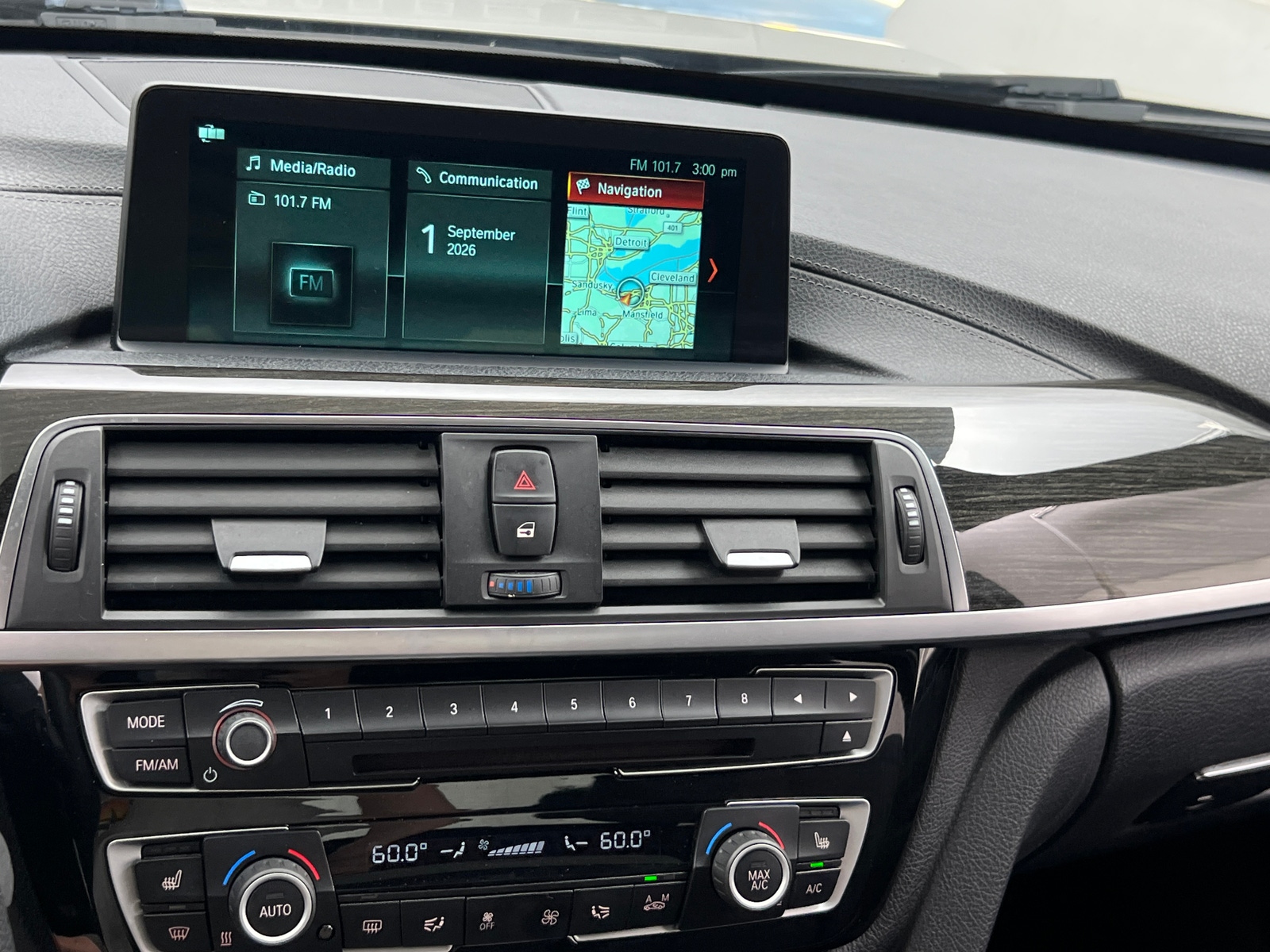 Thumbnail: 2018 BMW 3 Series - 3