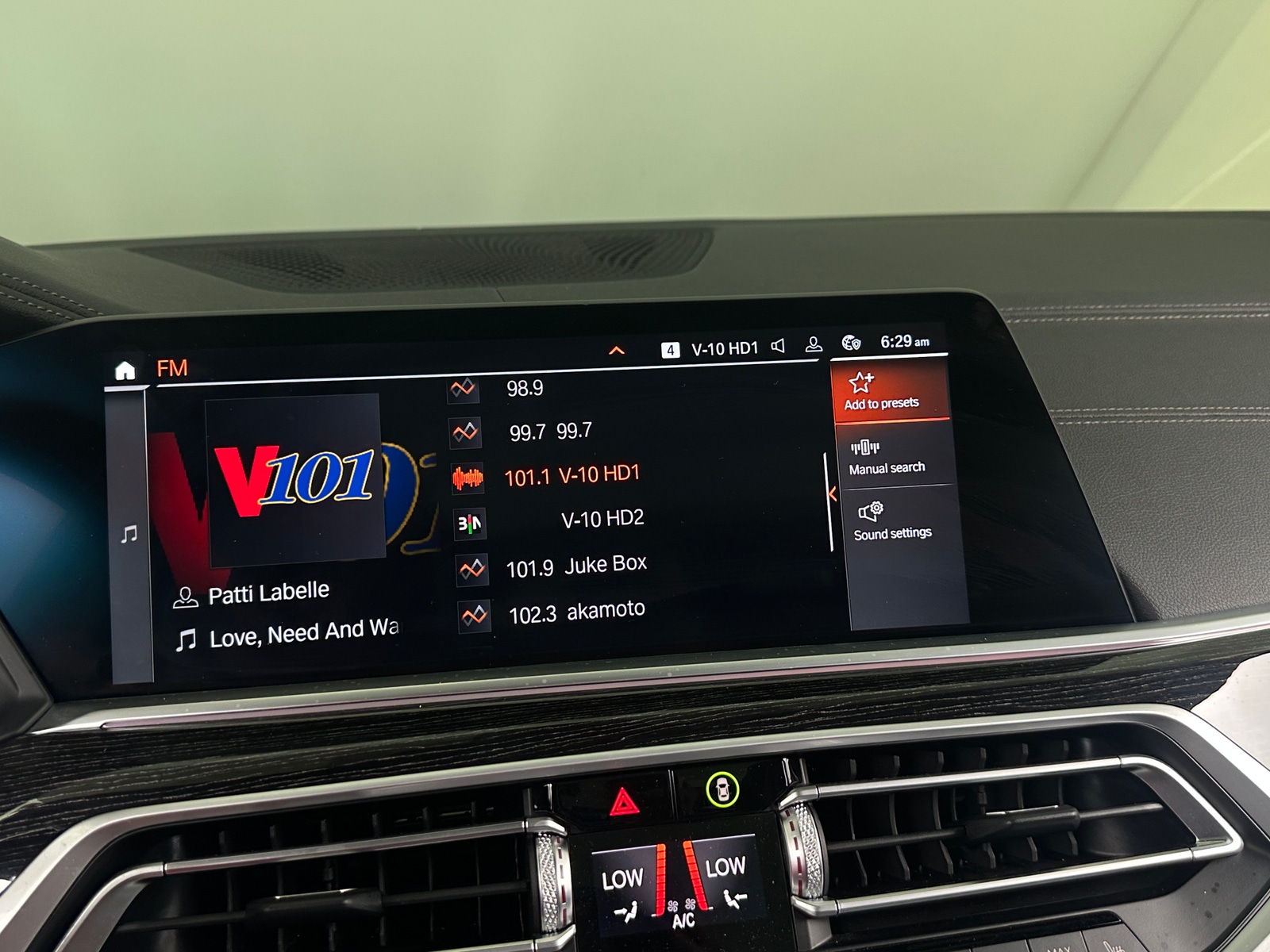 Thumbnail: 2021 BMW X7 - 3
