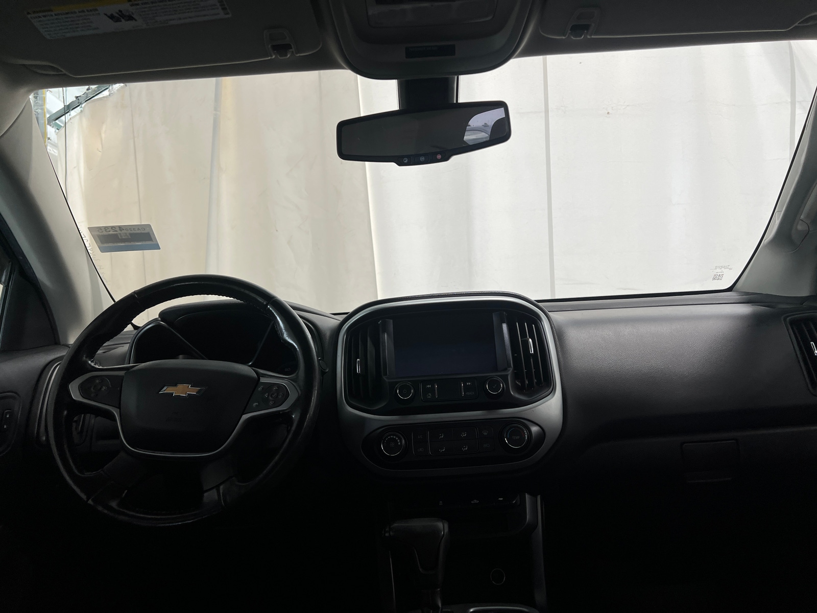 Thumbnail: 2020 Chevrolet Colorado - 3