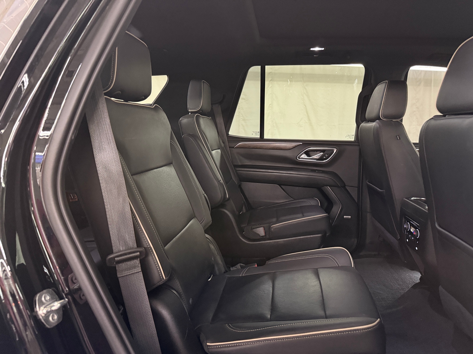 Thumbnail: 2021 Chevrolet Tahoe - 5