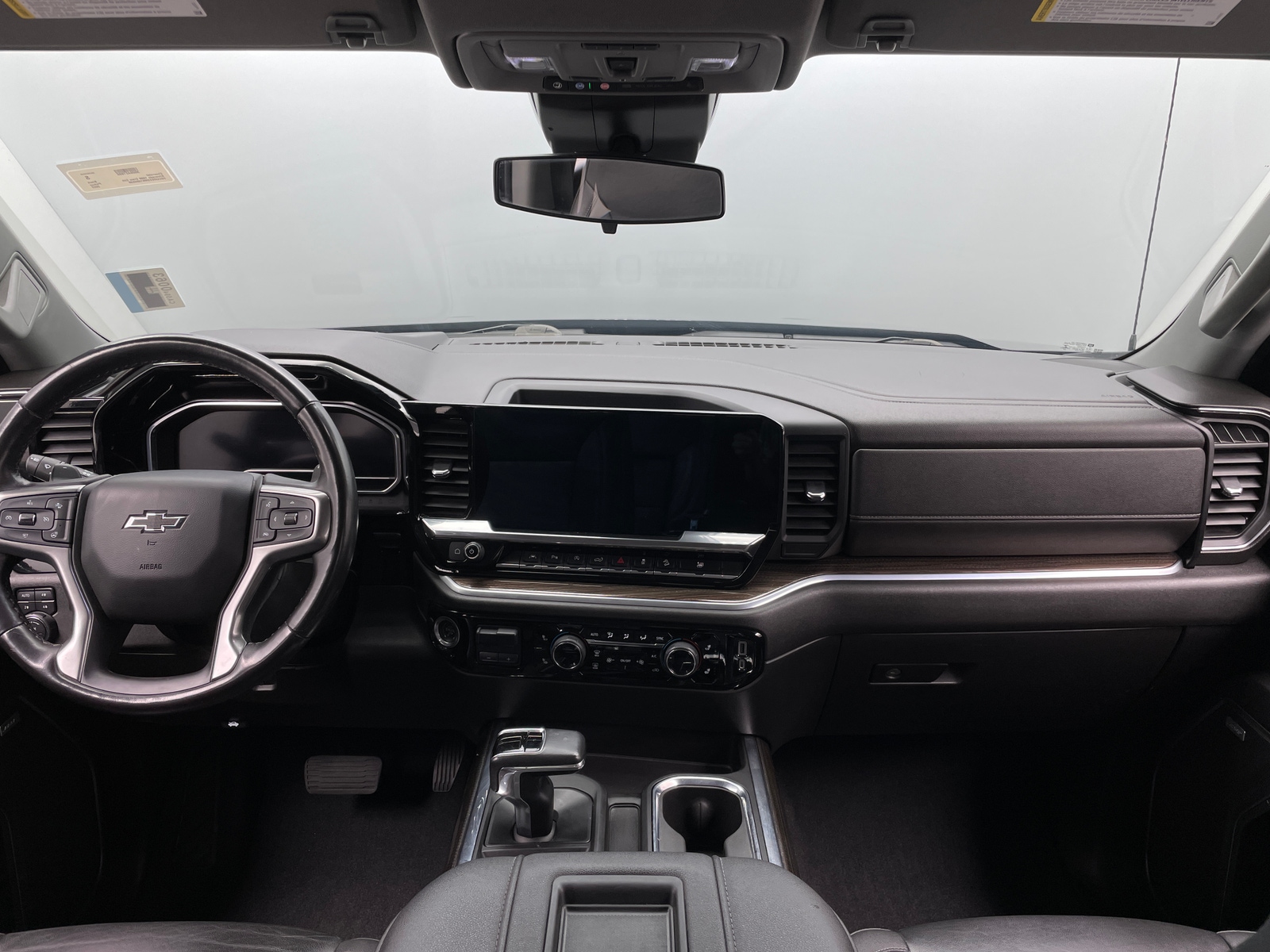 Thumbnail: 2022 Chevrolet Silverado 1500 - 3