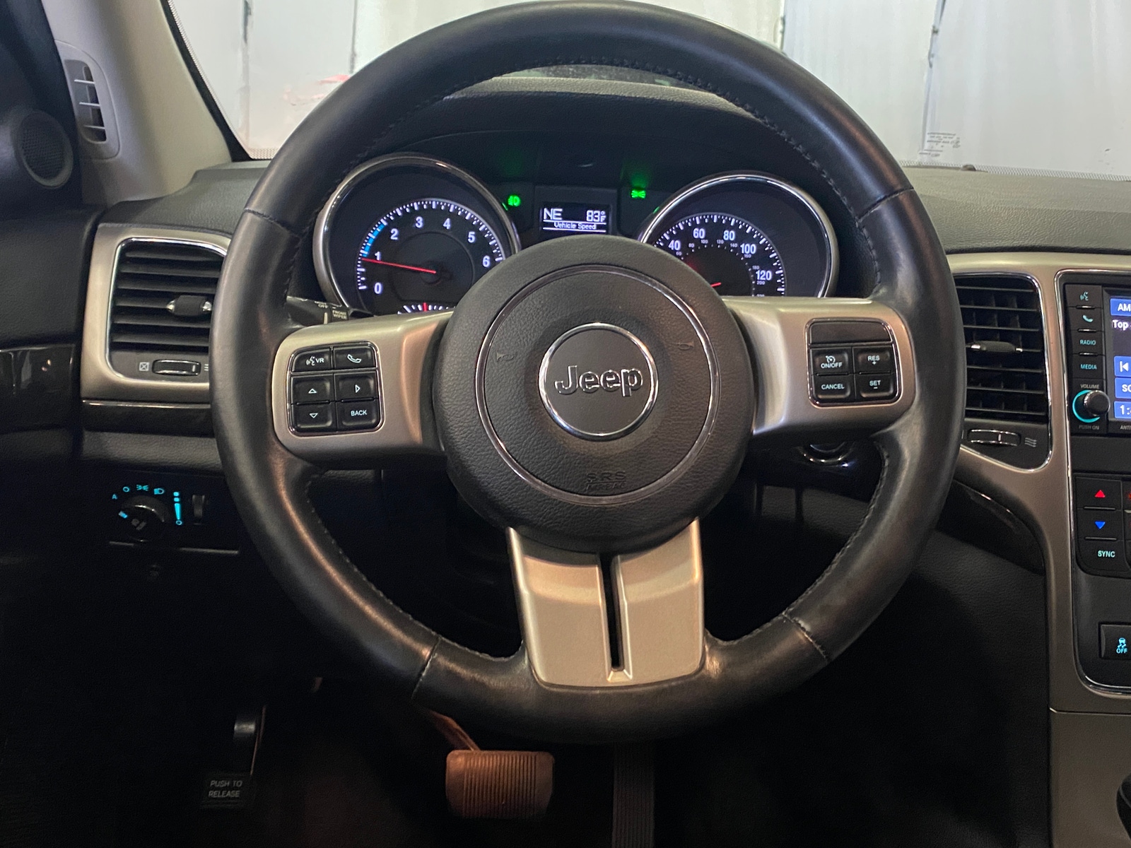 Thumbnail: 2012 Jeep Grand Cherokee - 4