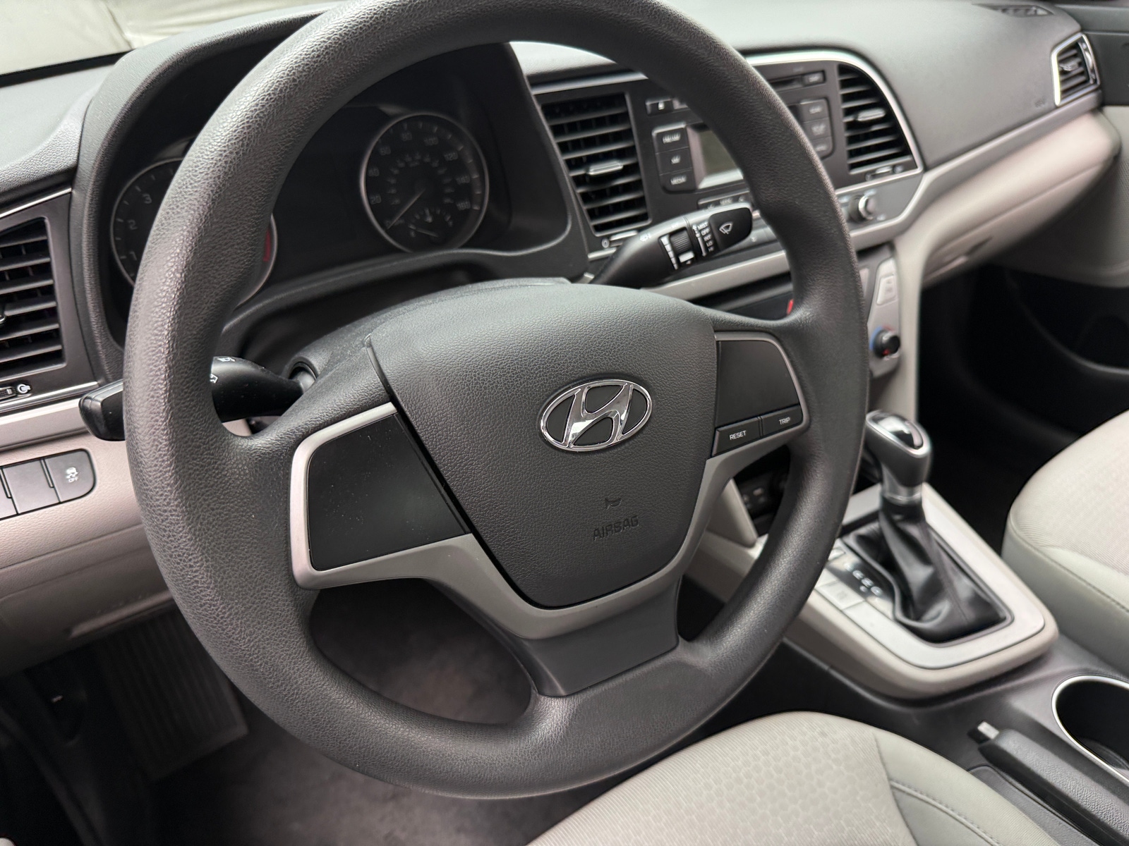 Thumbnail: 2017 Hyundai Elantra - 5