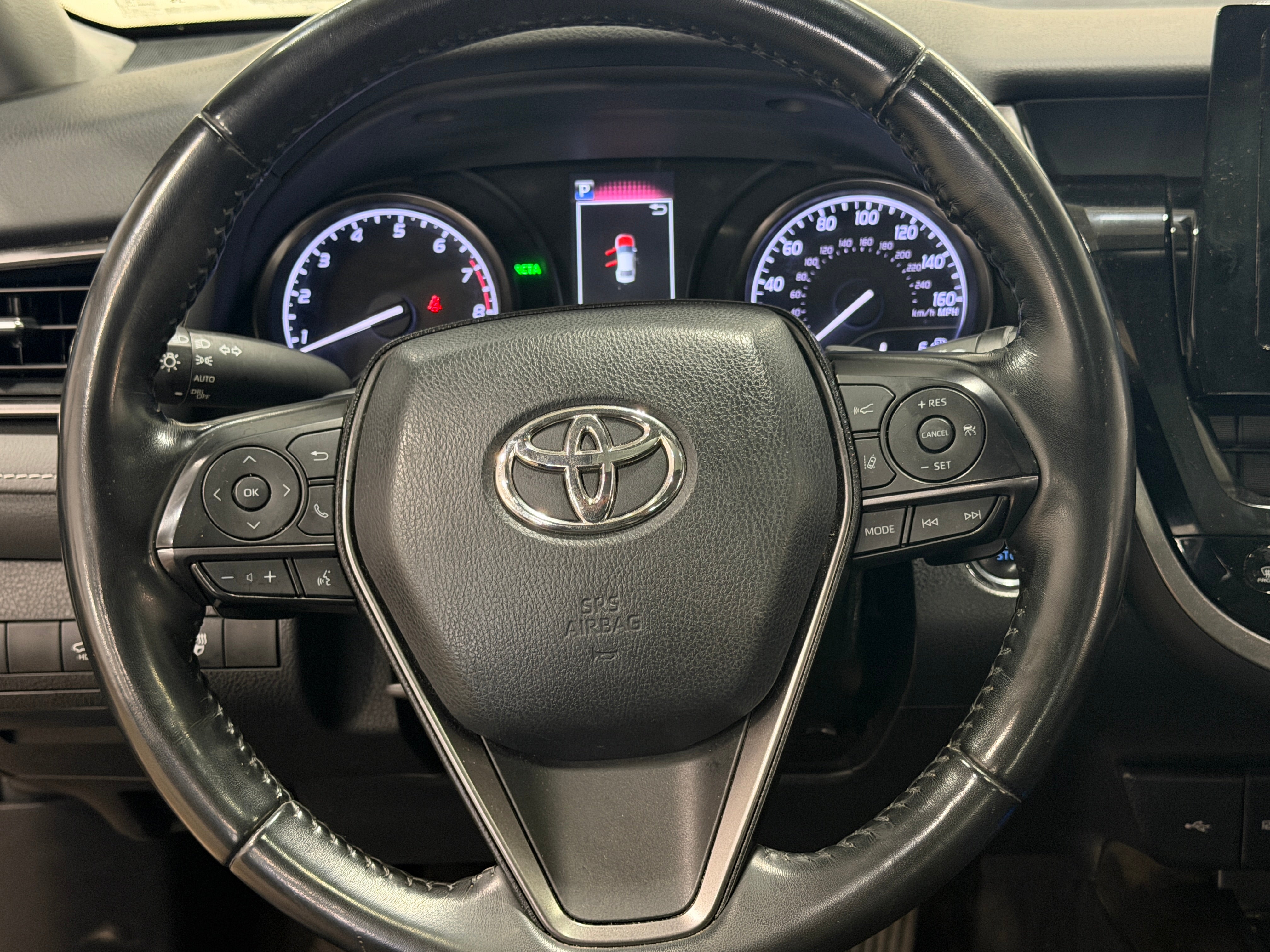 2022 Toyota Camry SE - Photo 6