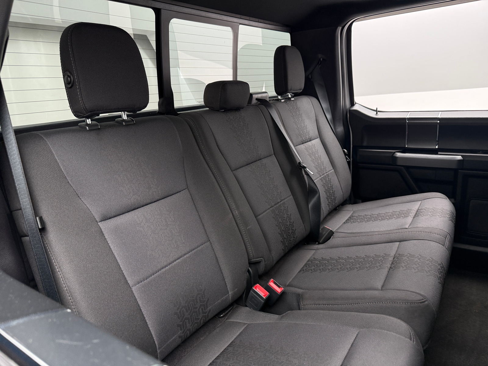 Thumbnail: 2018 Ford Econoline - 6