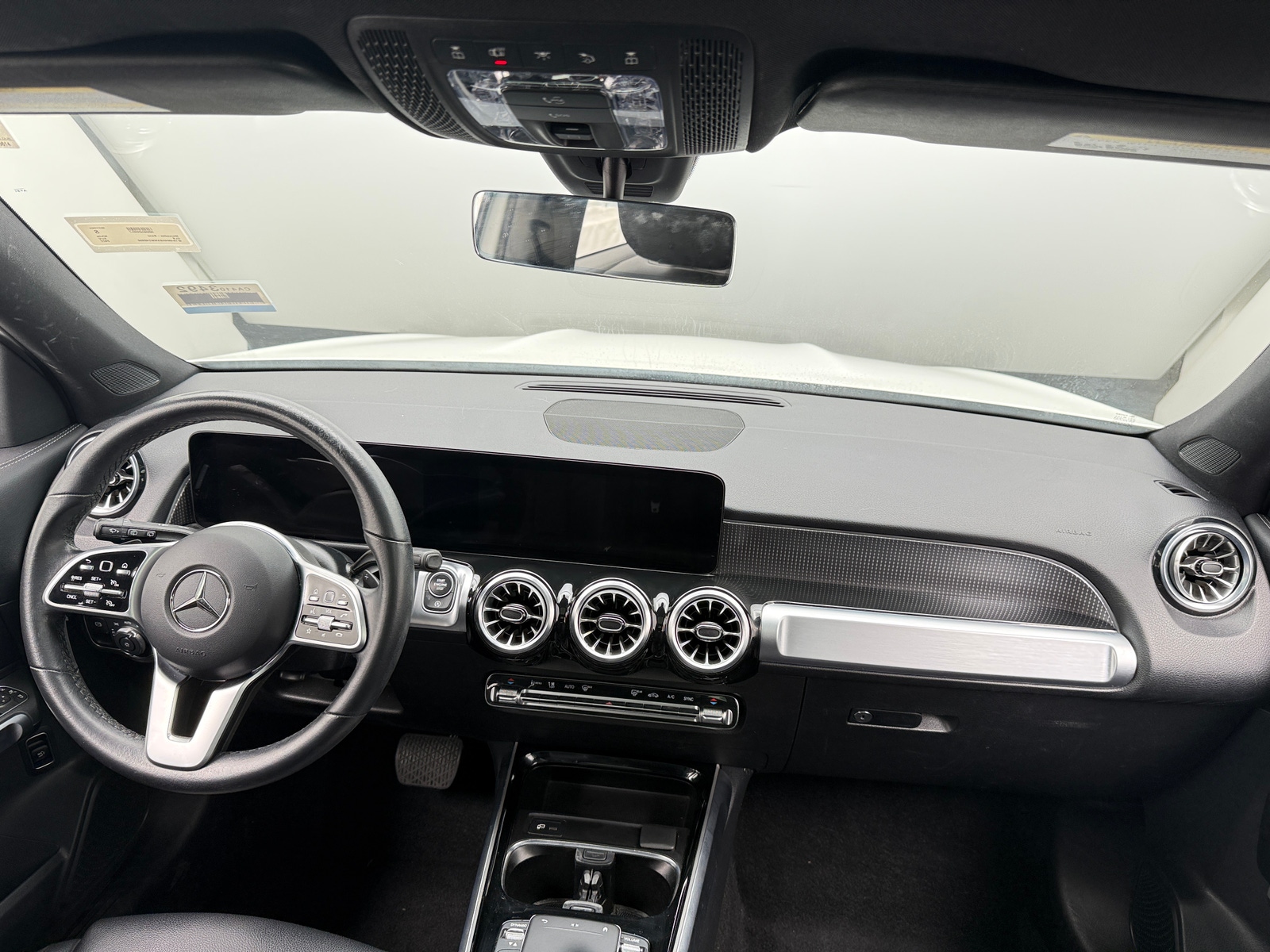 Thumbnail: 2022 Mercedes-Benz GLB - 2