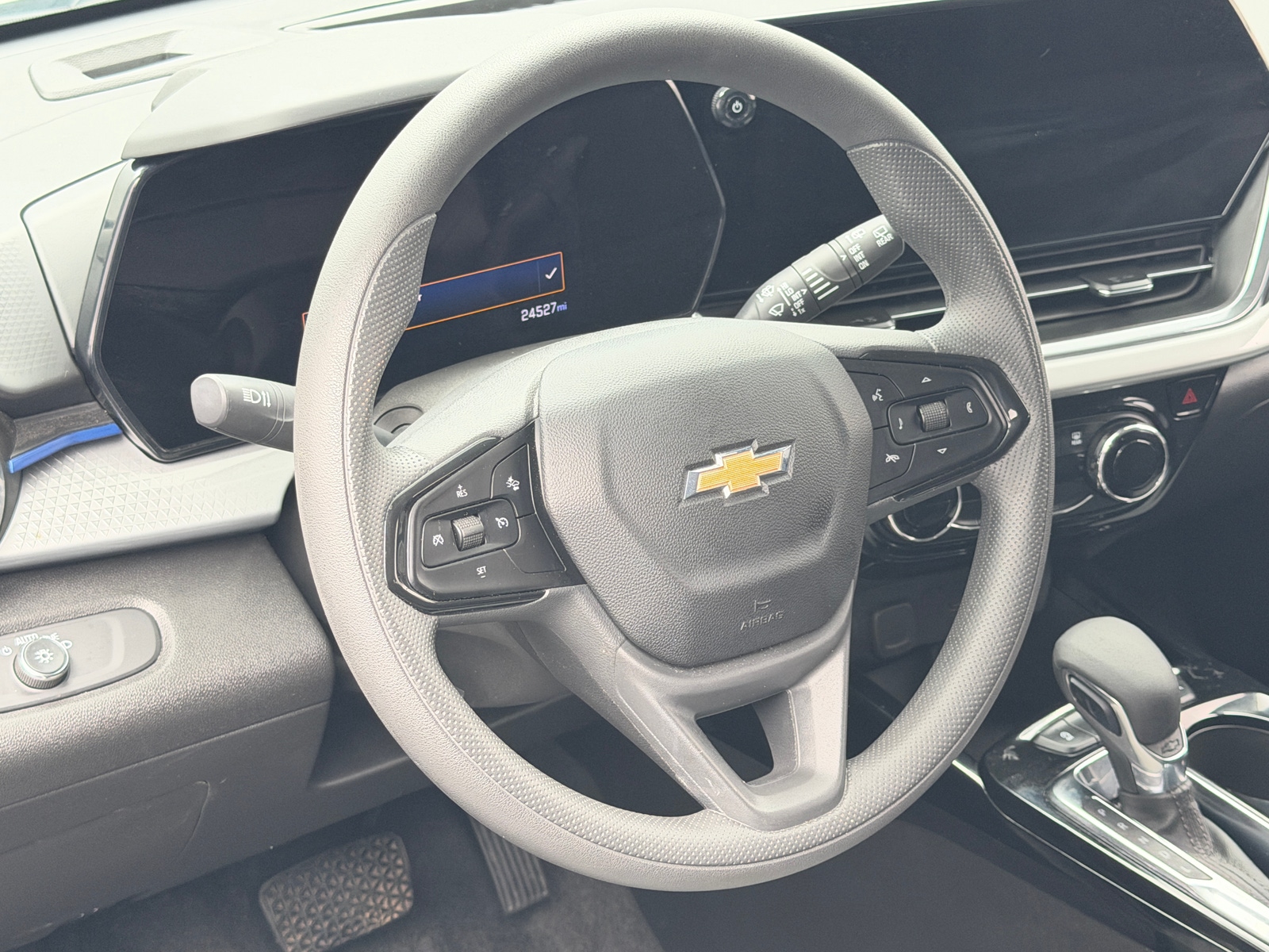 Thumbnail: 2026 Chevrolet Trax - 4