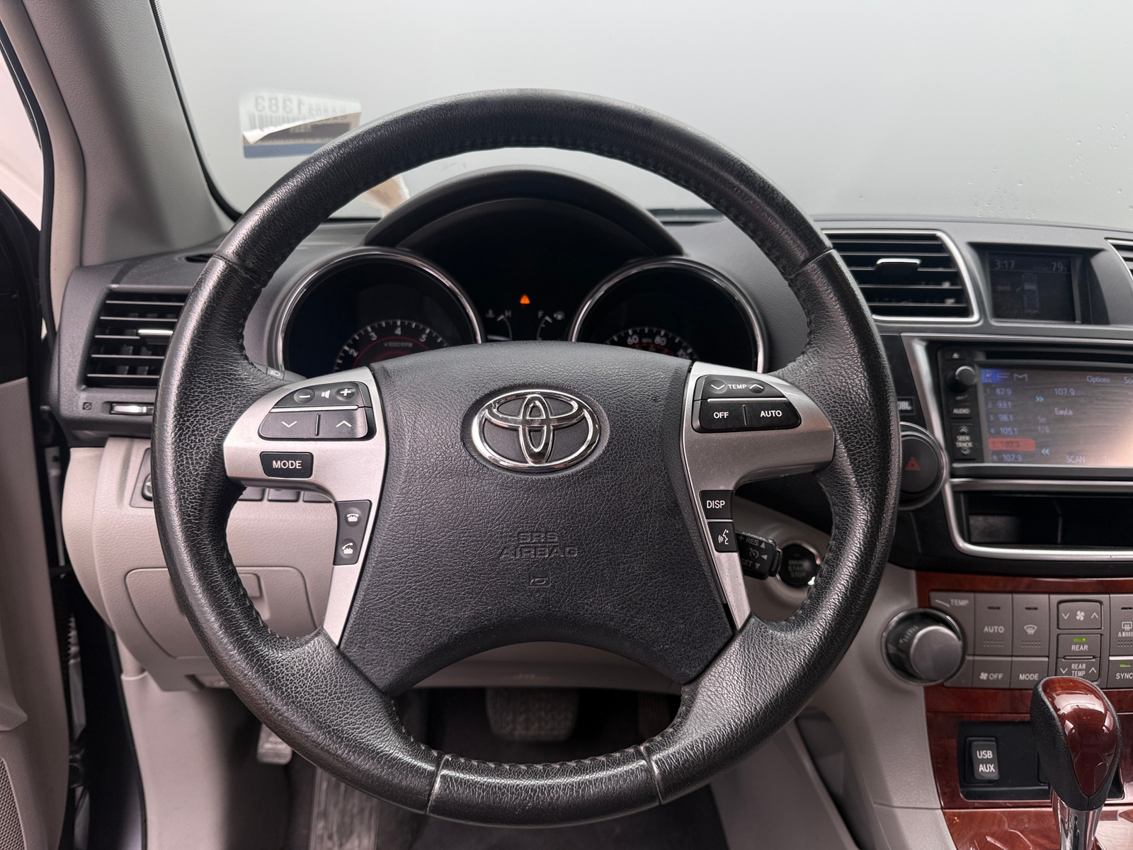Thumbnail: 2013 Toyota Highlander - 5