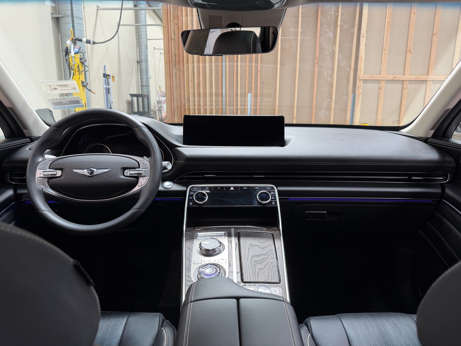 Thumbnail: 2024 Genesis GV80 - 2
