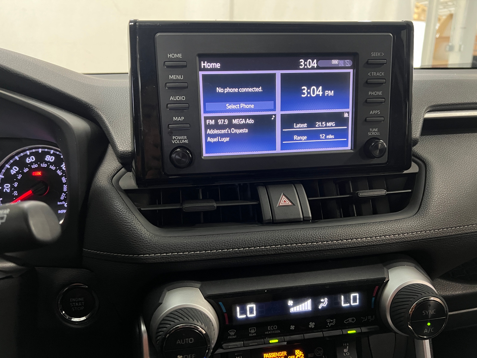 Thumbnail: 2019 Toyota RAV4 - 4