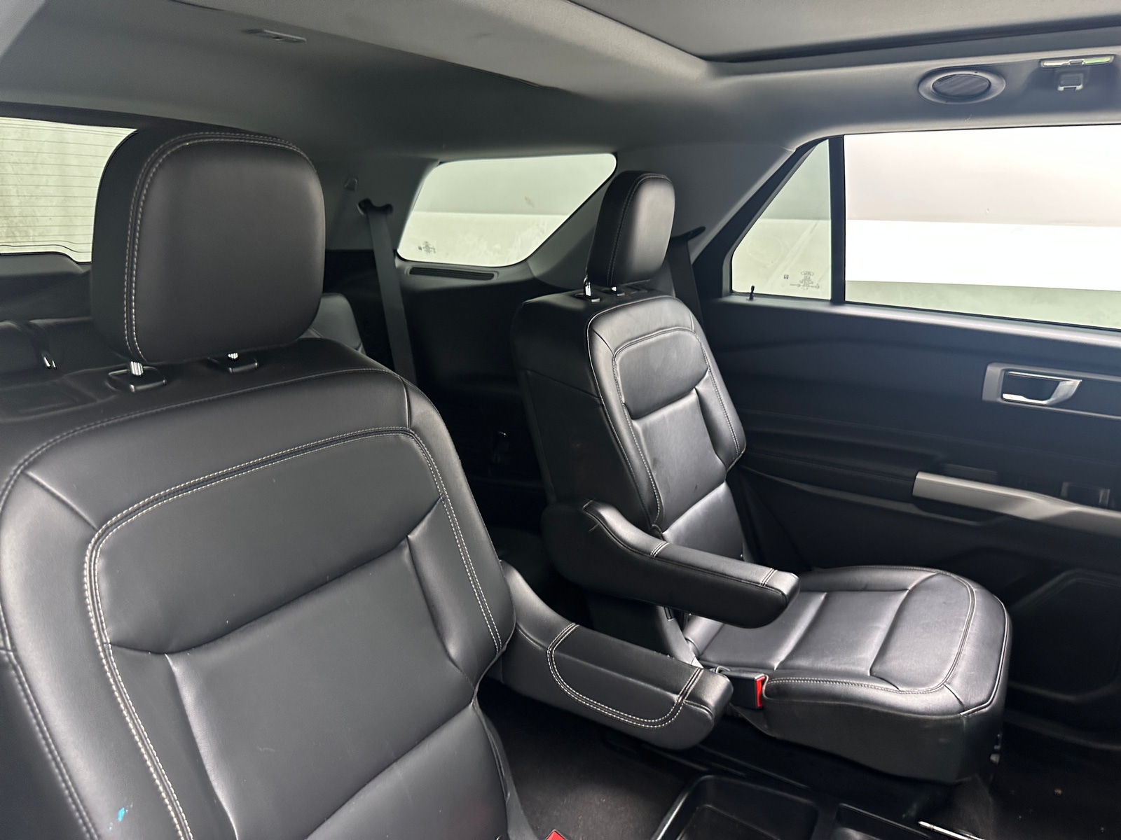 Thumbnail: 2021 Ford Explorer - 5