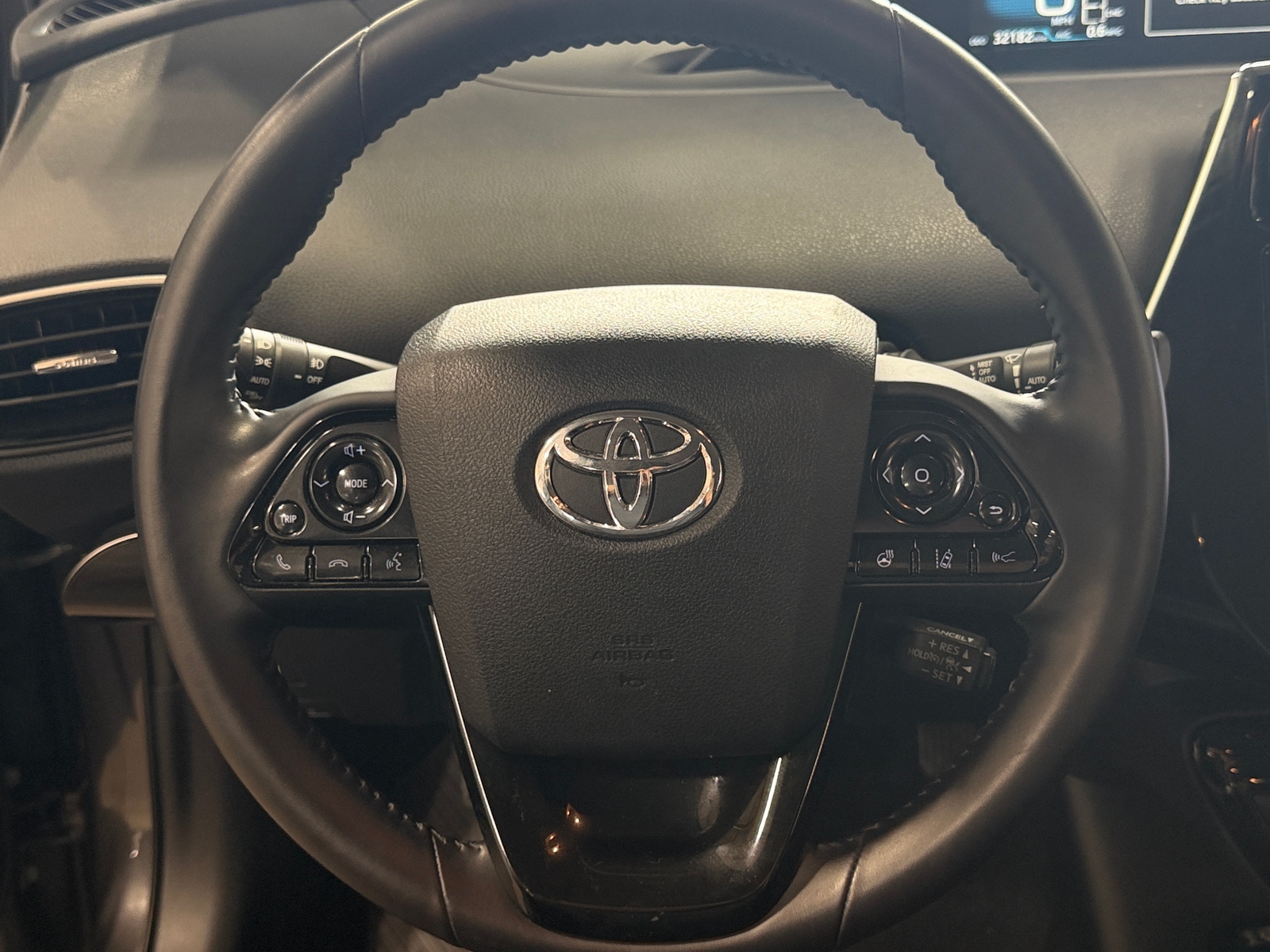 Thumbnail: 2022 Toyota Prius - 4