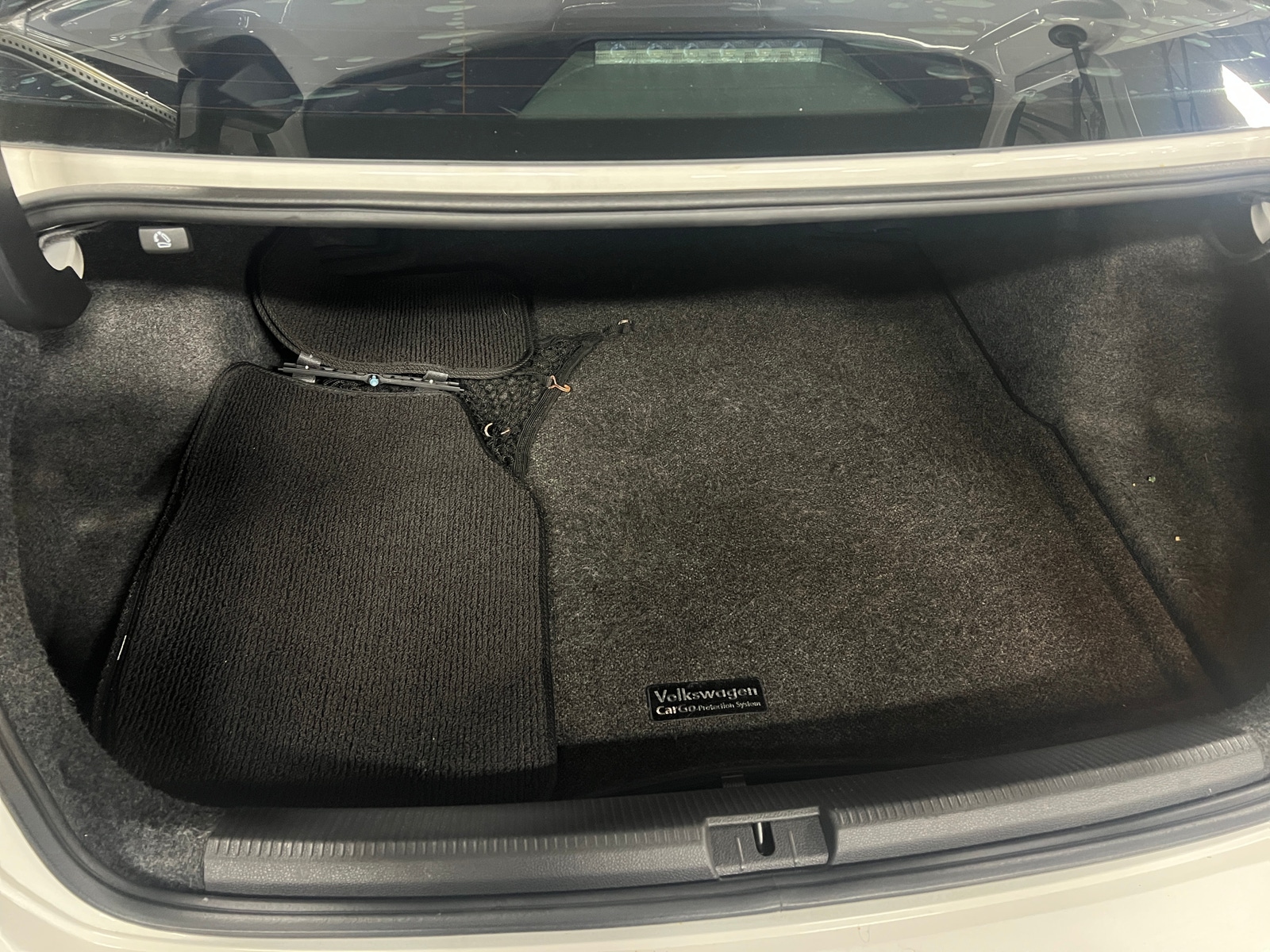 Thumbnail: 2015 Volkswagen Passat - 6