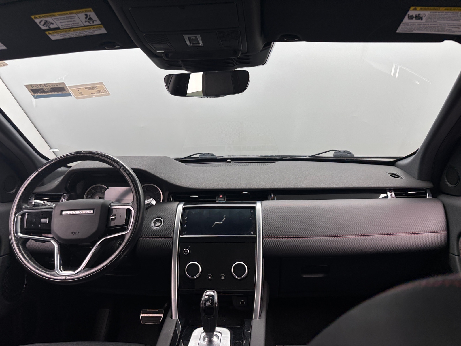 Thumbnail: 2022 Land Rover Discovery Sport - 3