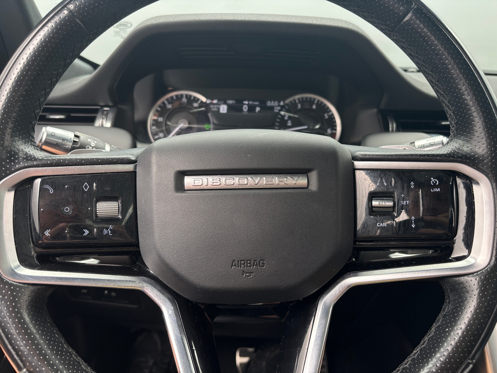 Thumbnail: 2022 Land Rover Discovery Sport - 5