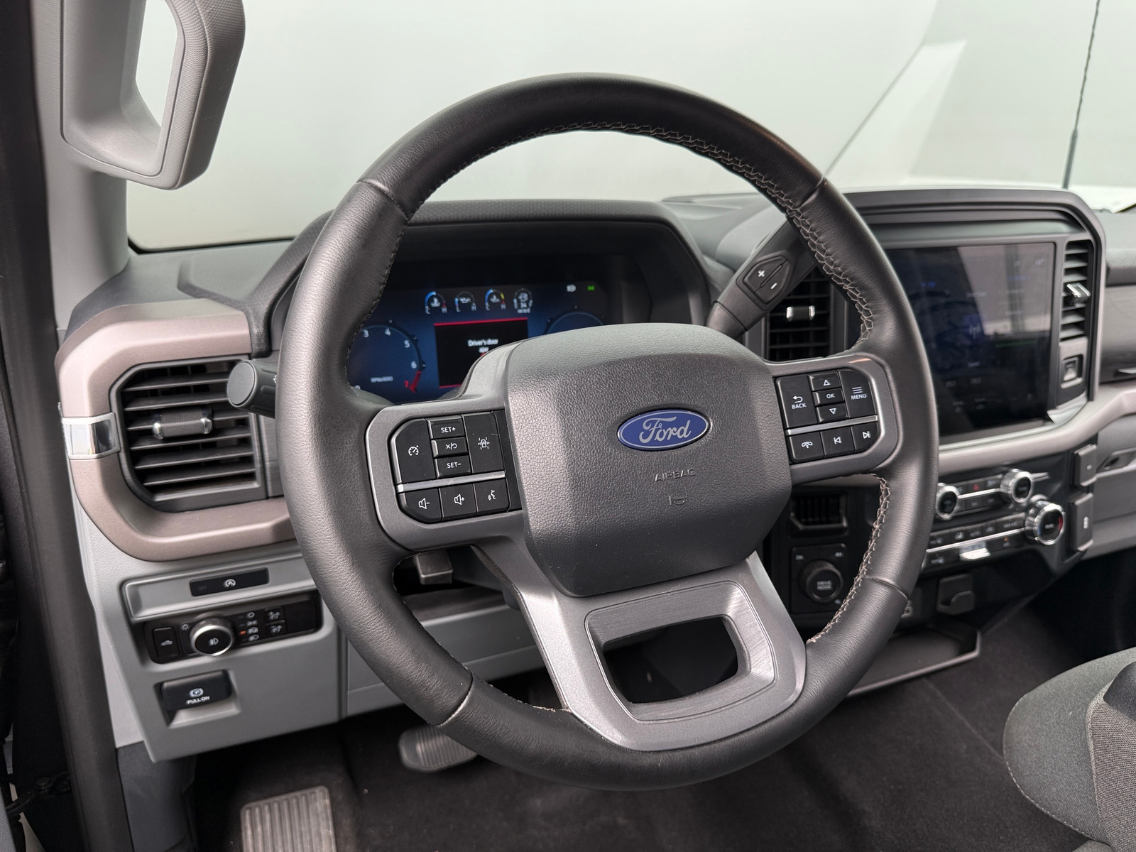 Thumbnail: 2025 Ford Econoline - 5