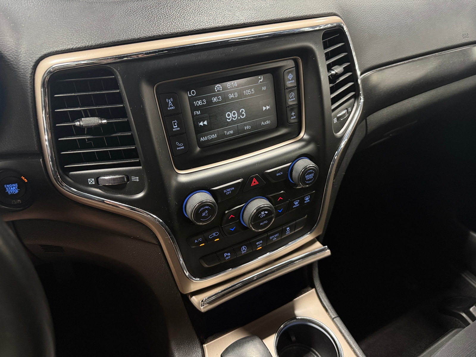 Thumbnail: 2017 Jeep Grand Cherokee - 4