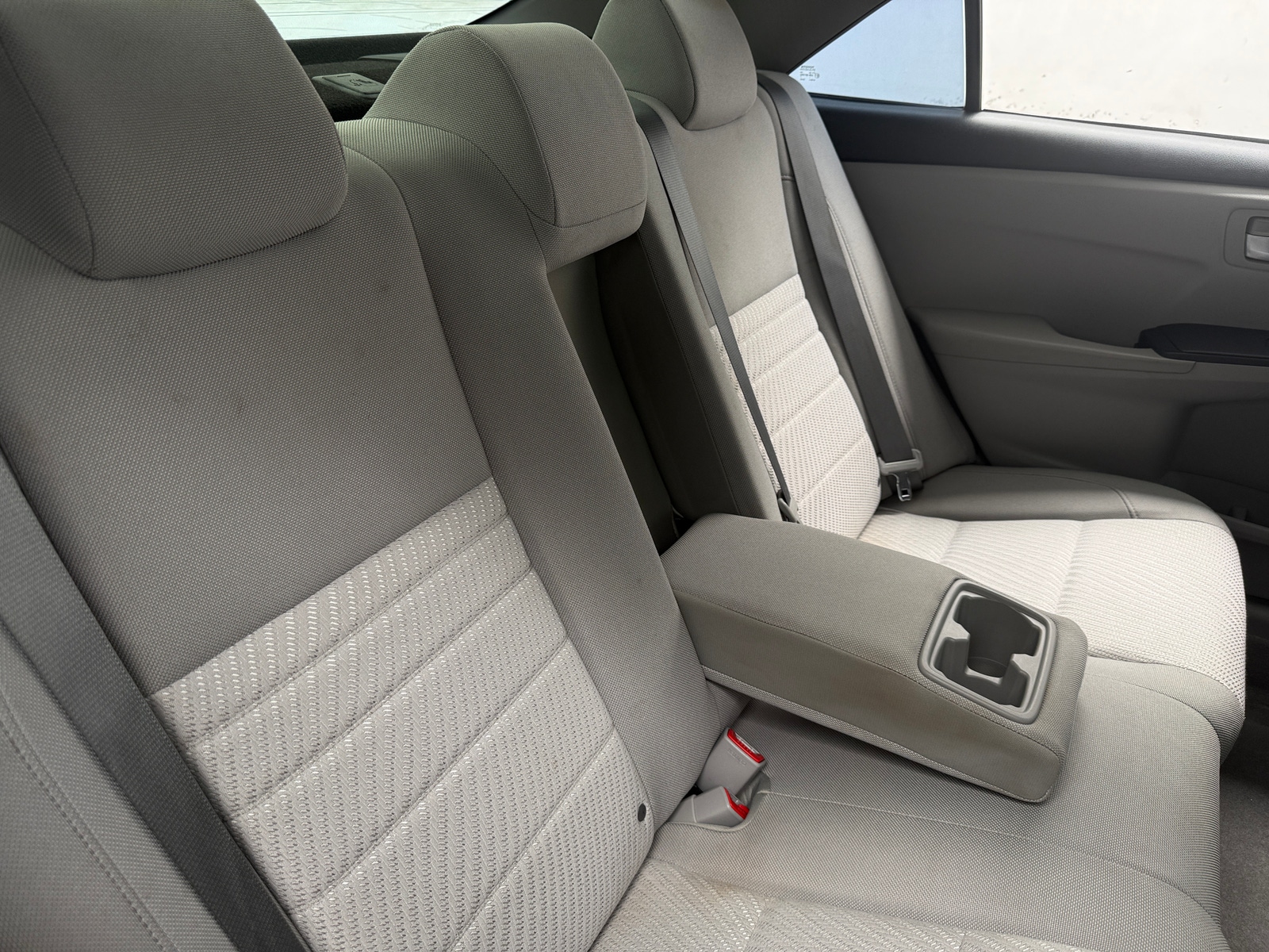 Thumbnail: 2016 Toyota Camry - 6
