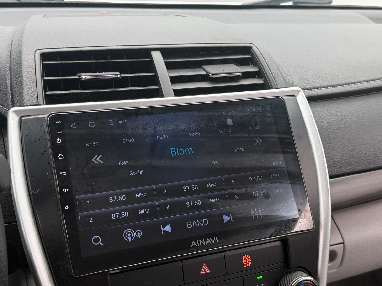 Thumbnail: 2016 Toyota Camry - 4