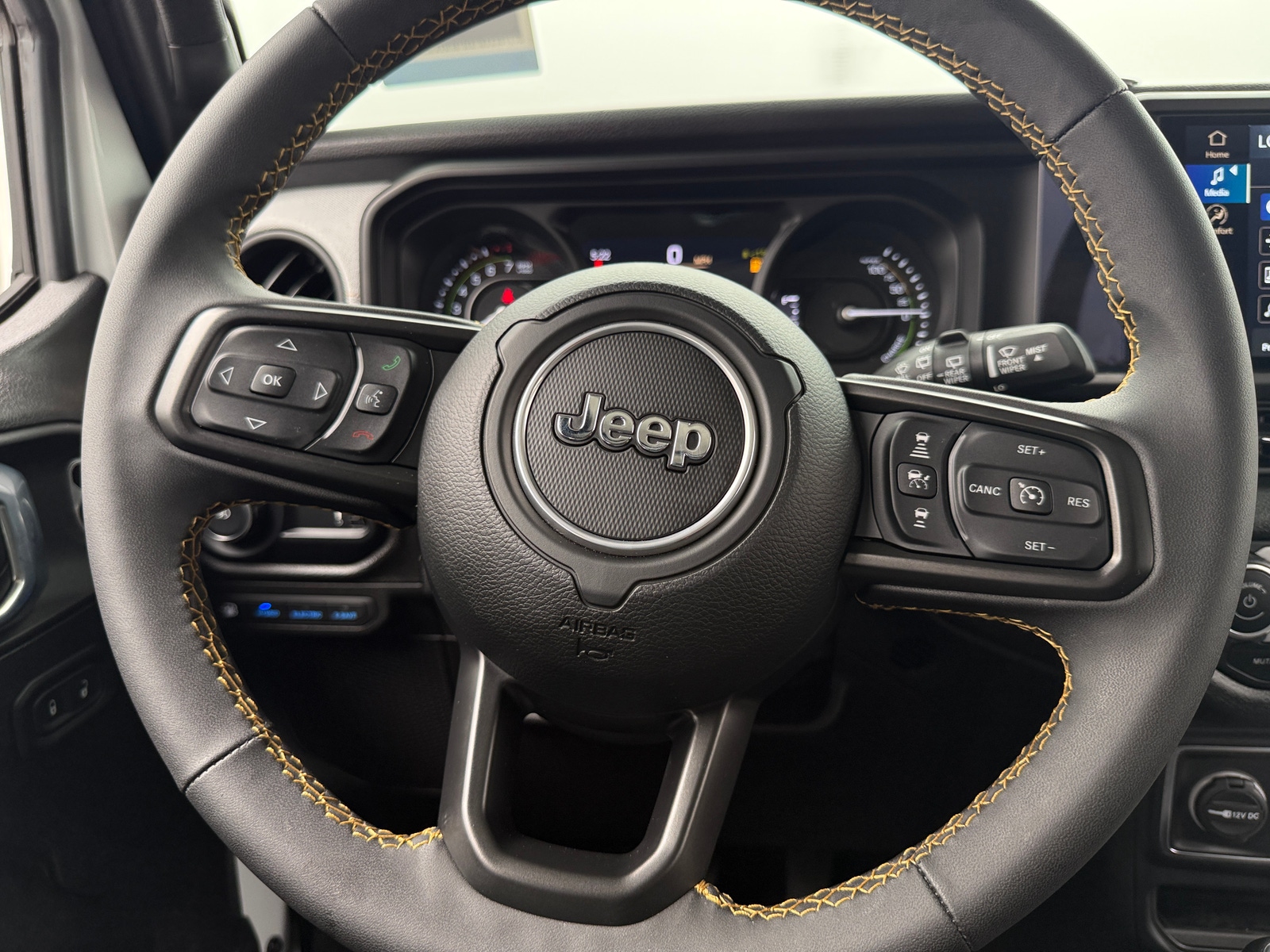 Thumbnail: 2024 Jeep Wrangler - 5