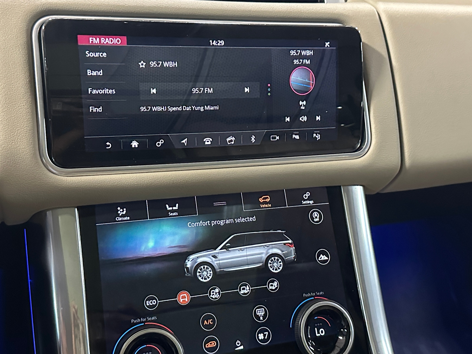 Thumbnail: 2021 Land Rover Range Rover Sport - 3