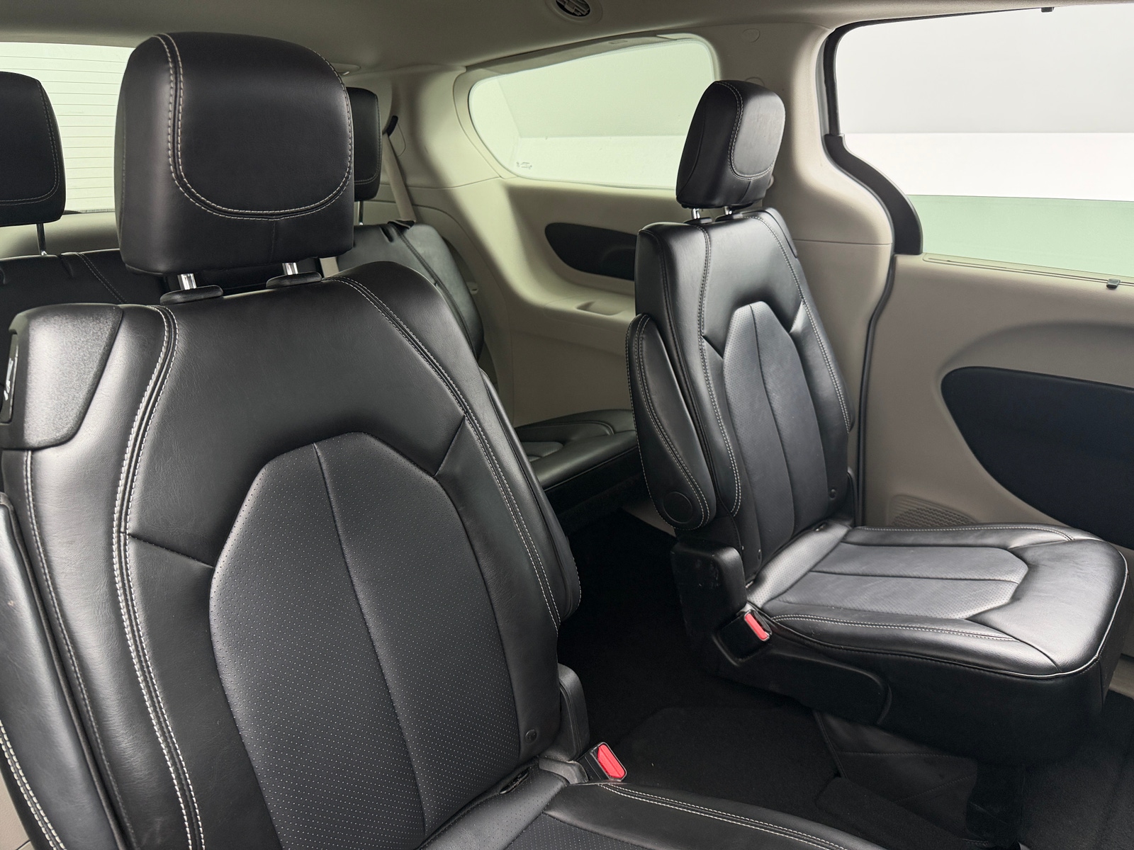 Thumbnail: 2024 Chrysler Pacifica - 5