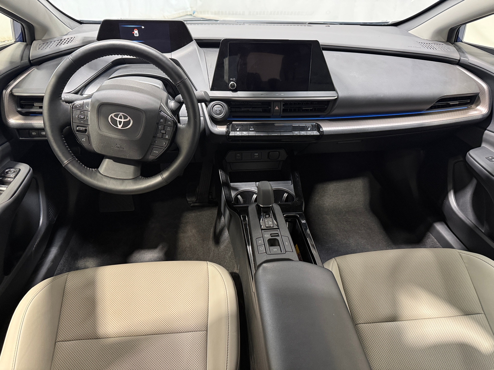 Thumbnail: 2024 Toyota Prius - 3