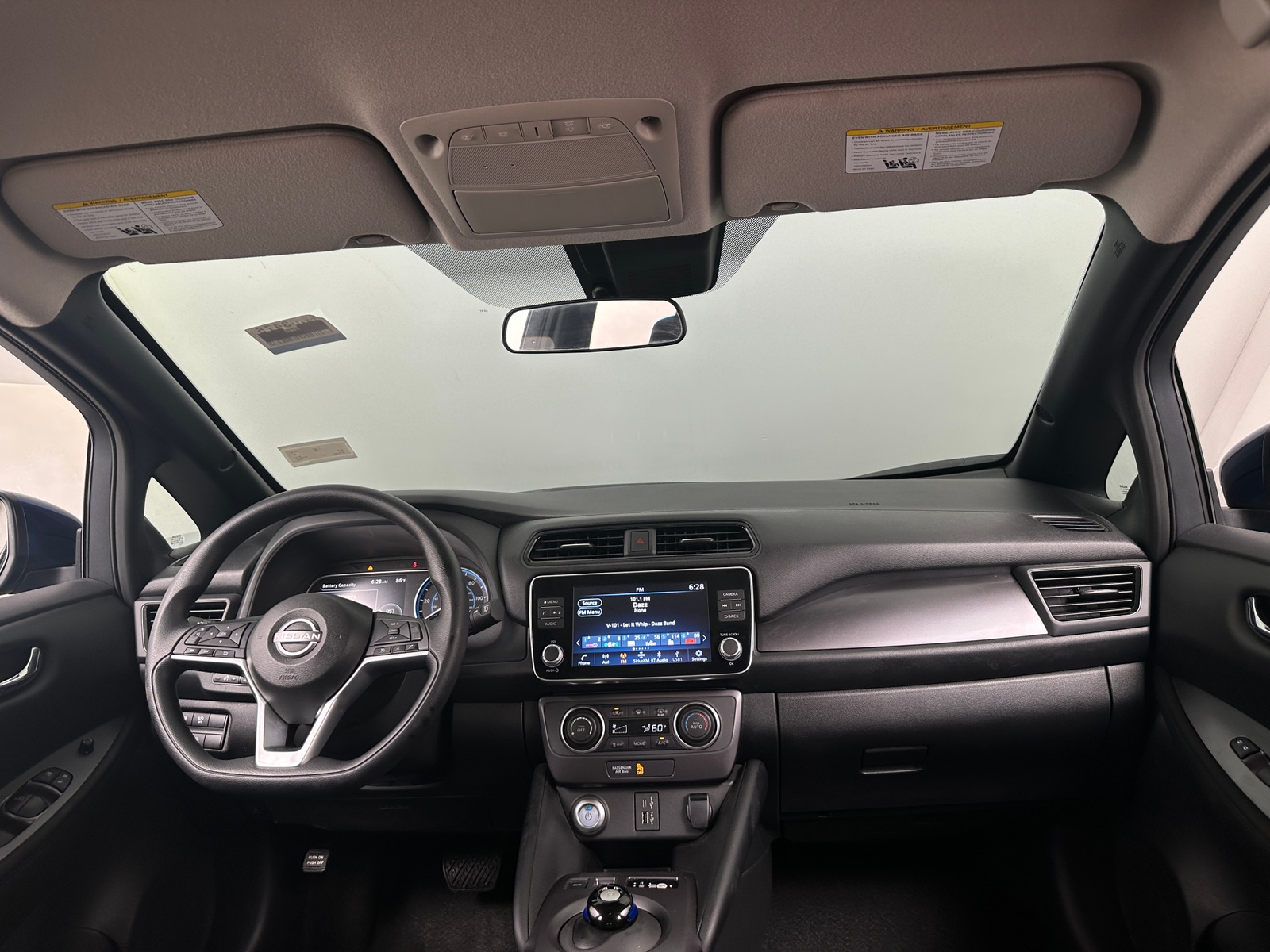 Thumbnail: 2025 Nissan Leaf - 3