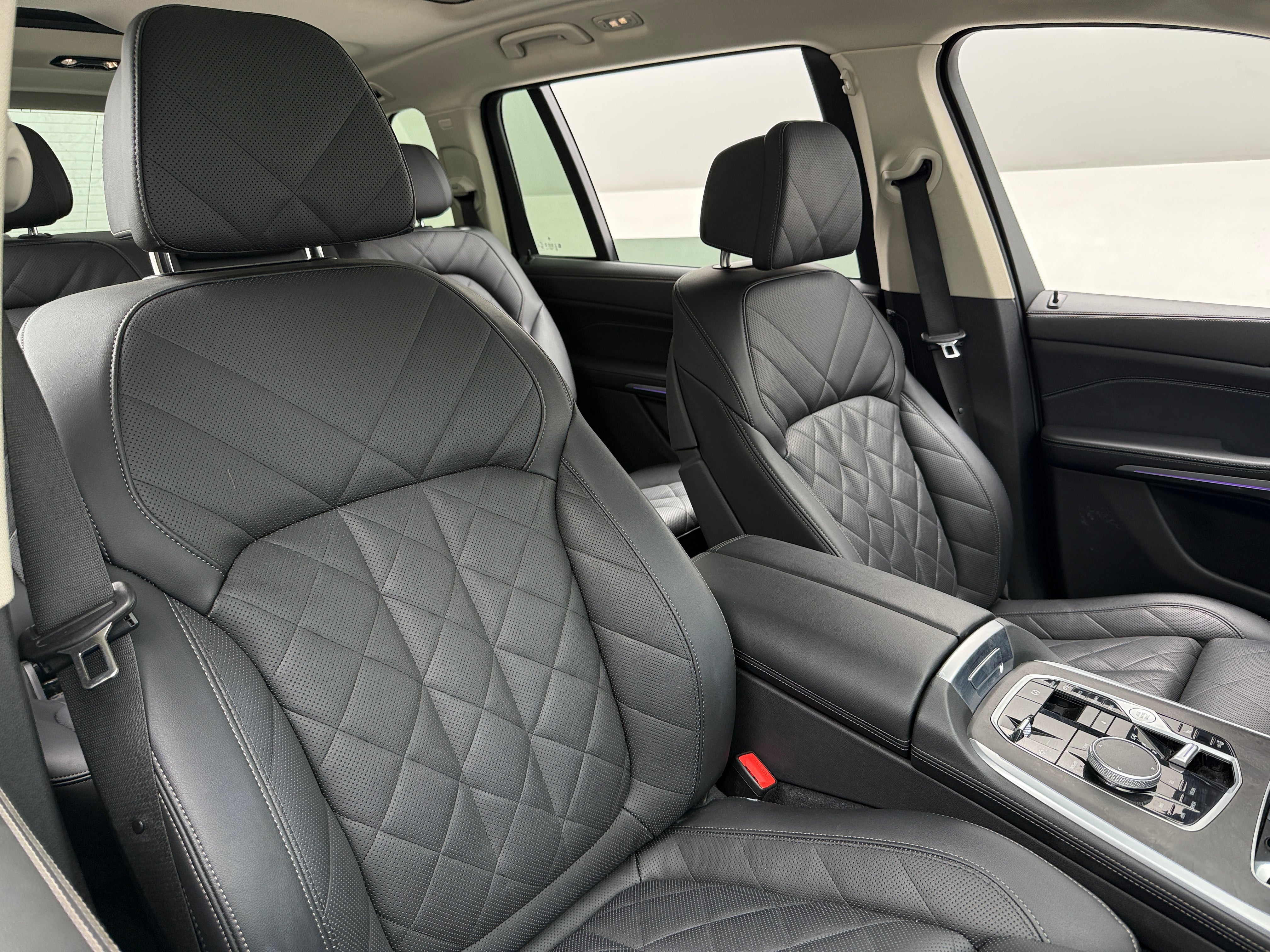 2025 BMW X7