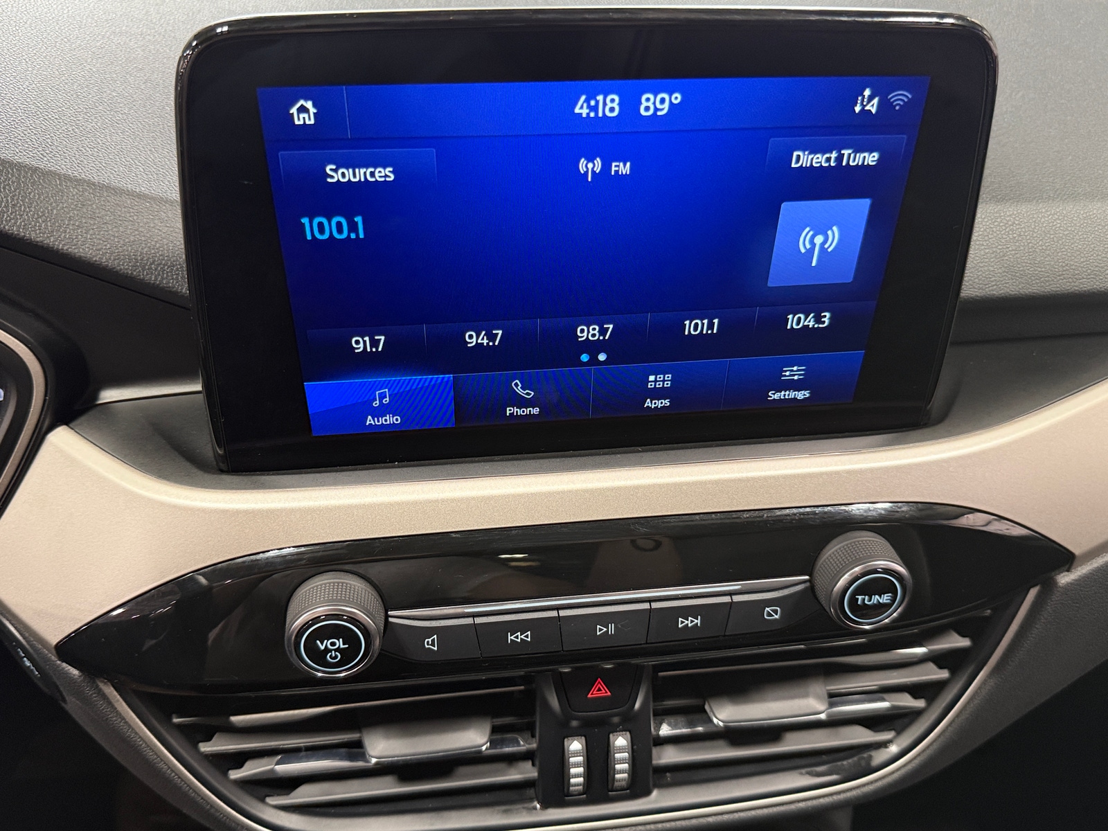 Thumbnail: 2020 Ford Escape - 4