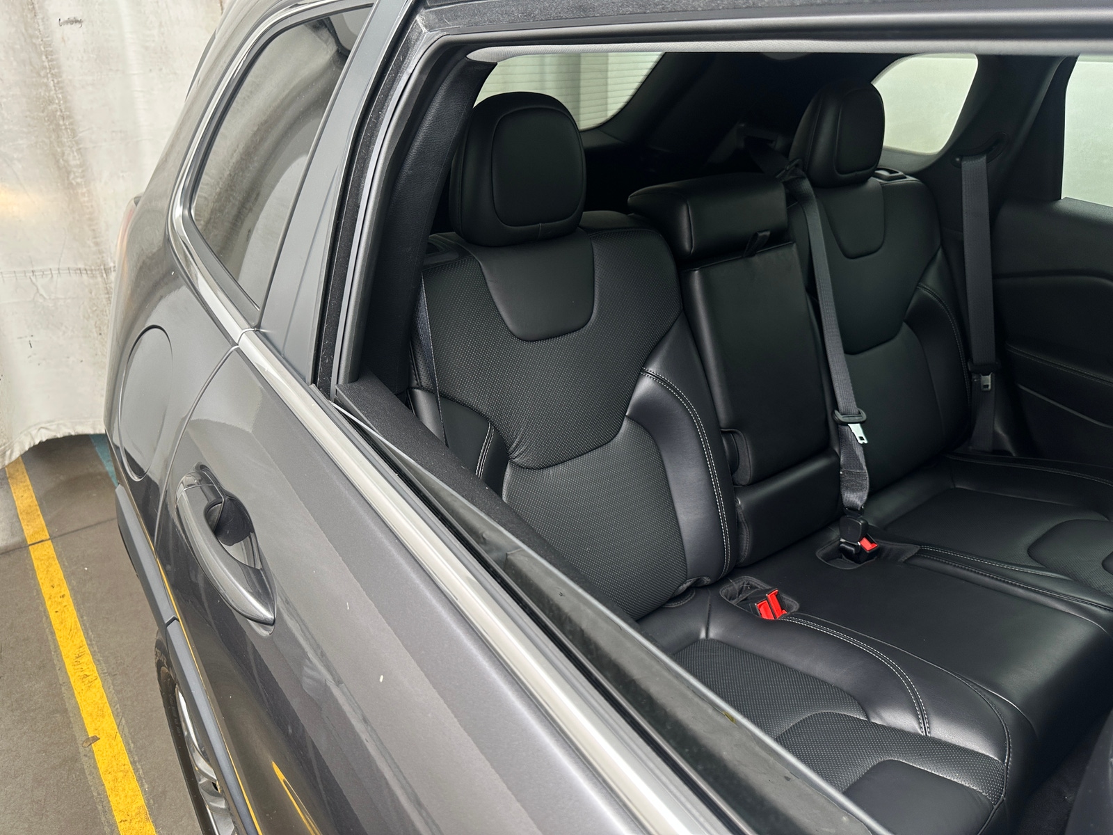 Thumbnail: 2021 Jeep Cherokee - 5