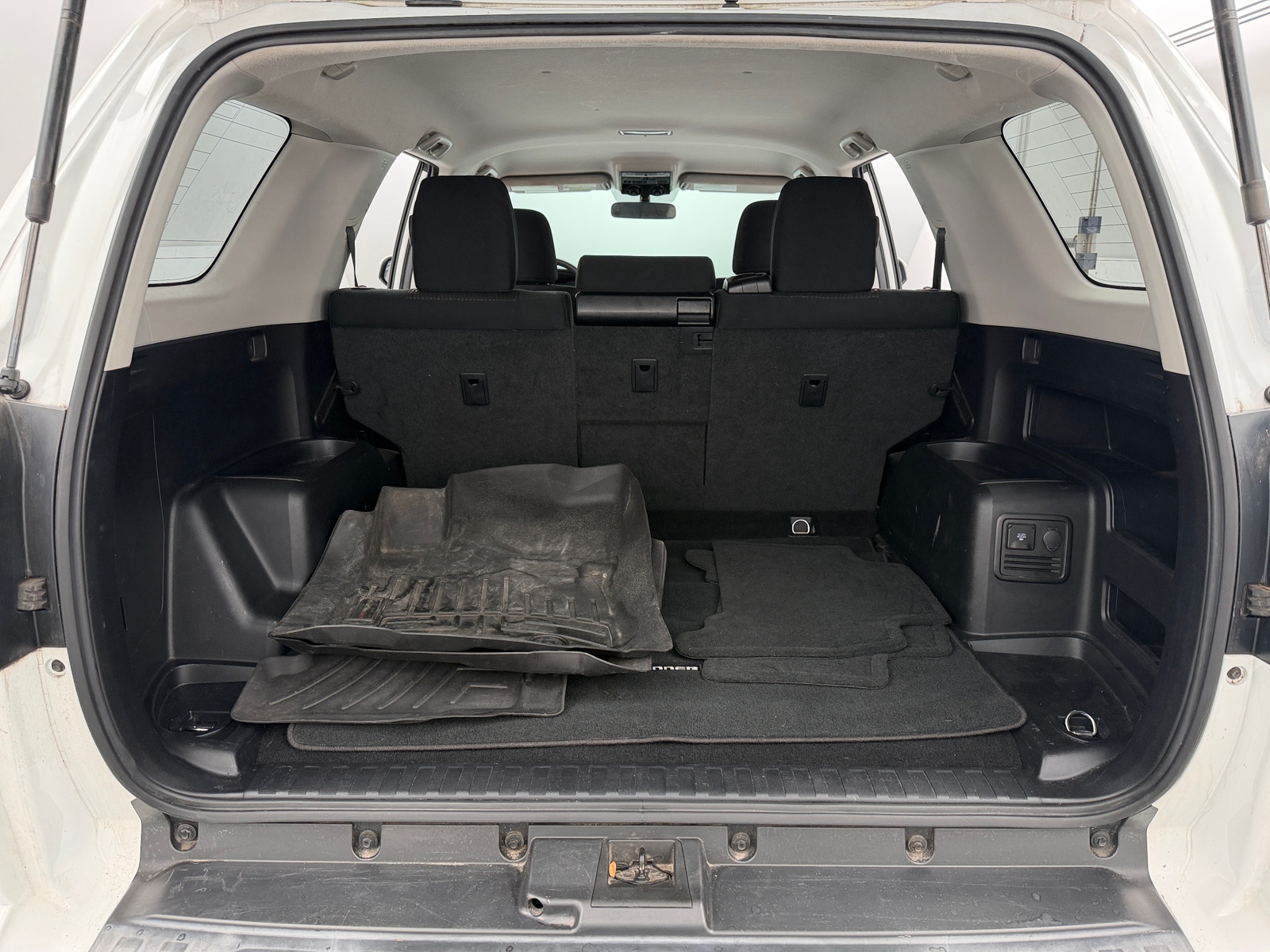 Thumbnail: 2019 Toyota 4Runner - 7