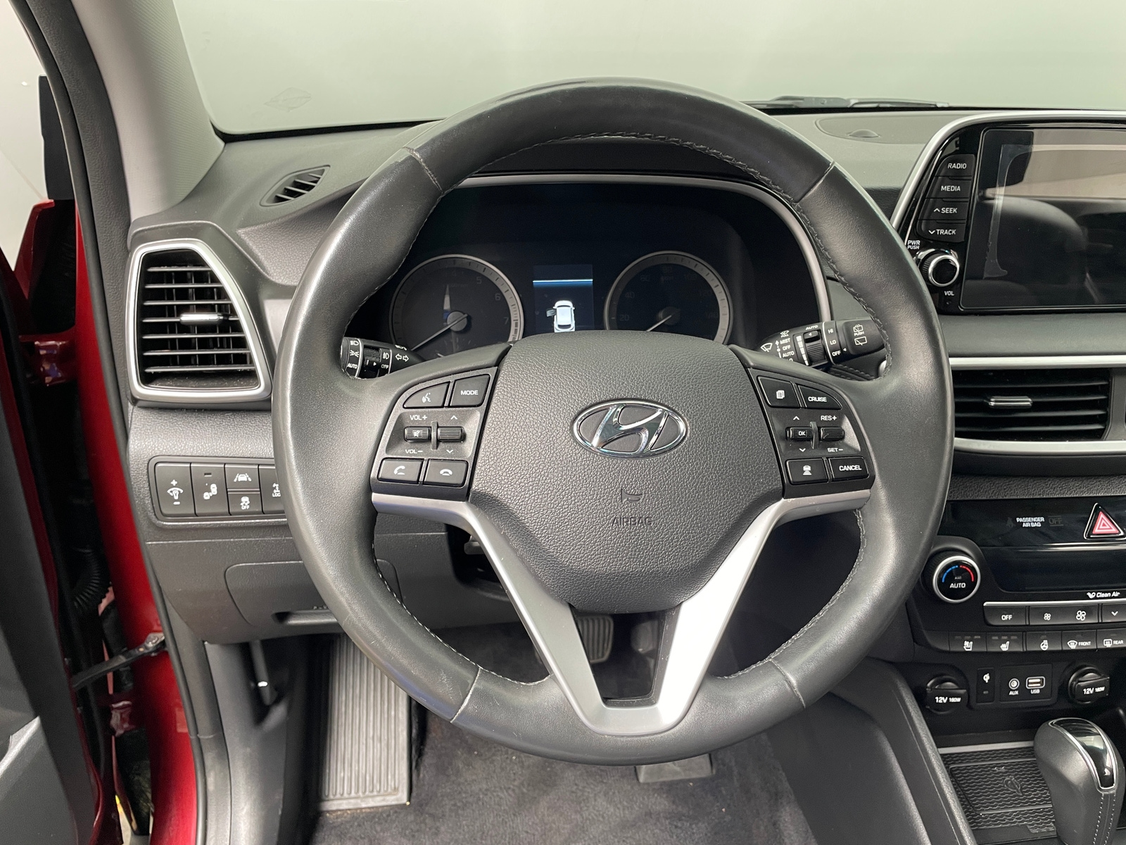 Thumbnail: 2019 Hyundai Tucson - 4