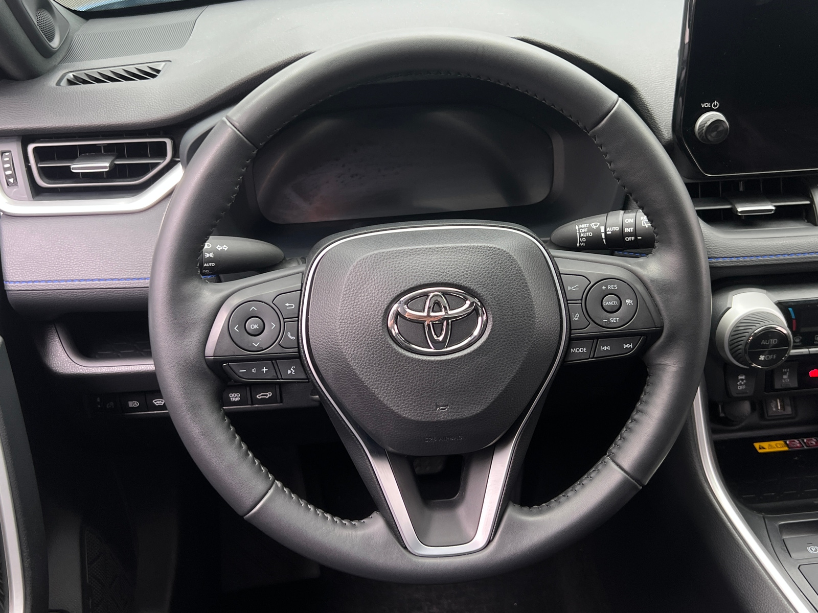 Thumbnail: 2024 Toyota RAV4 - 5