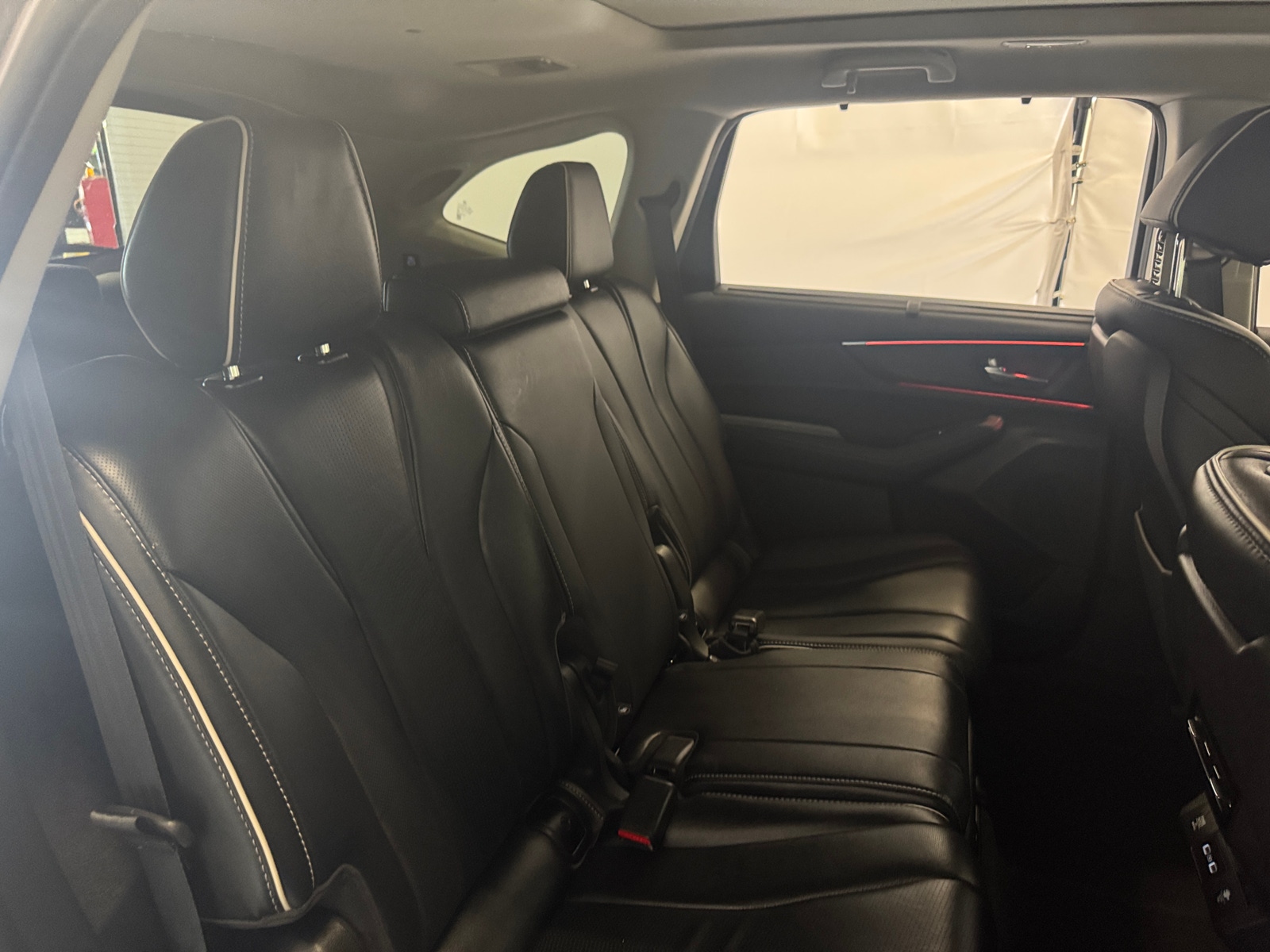 Thumbnail: 2022 Acura MDX - 5