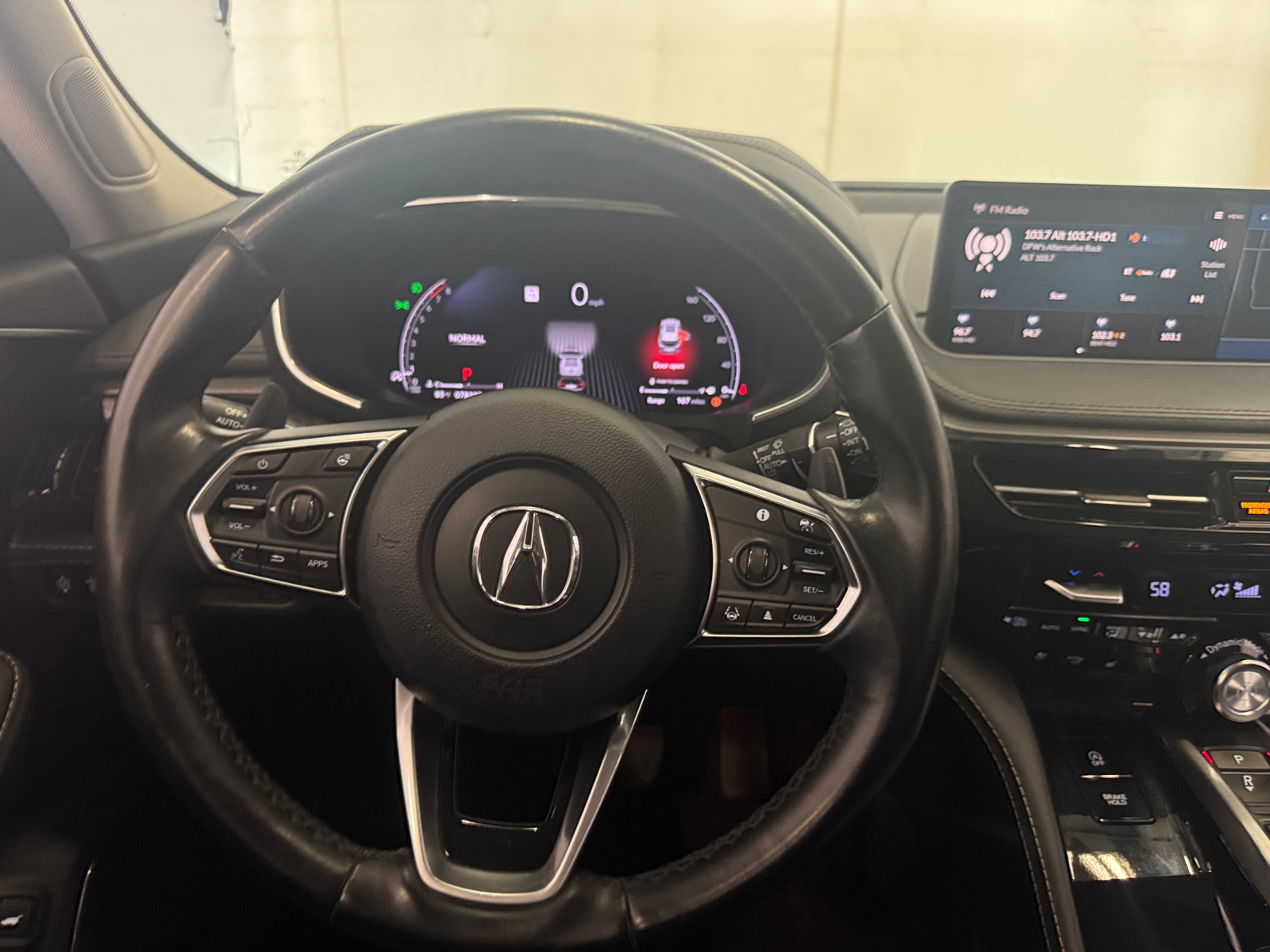 Thumbnail: 2022 Acura MDX - 4