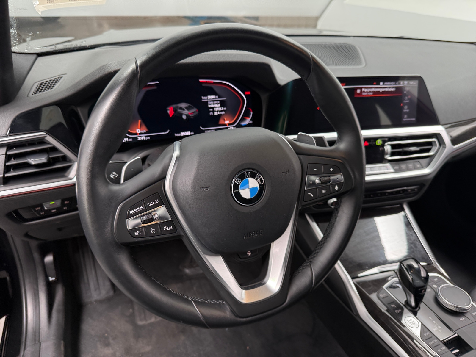 Thumbnail: 2021 BMW 3 Series - 4