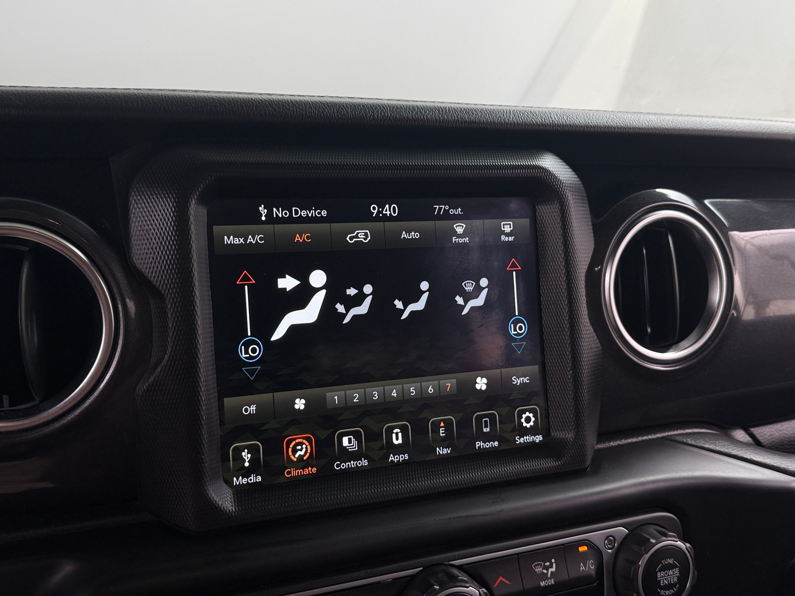 Thumbnail: 2021 Jeep Wrangler - 3