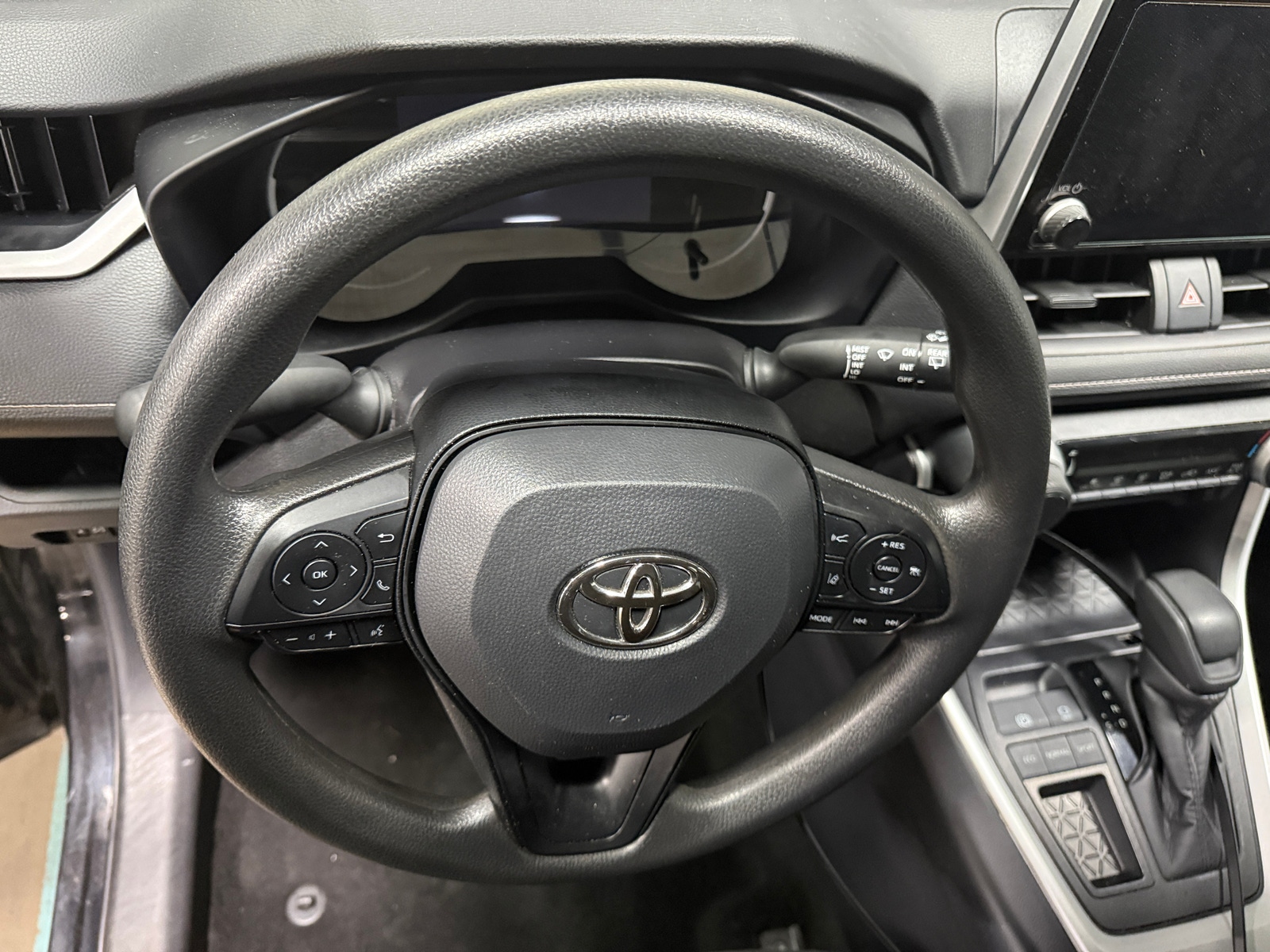 Thumbnail: 2025 Toyota RAV4 - 5