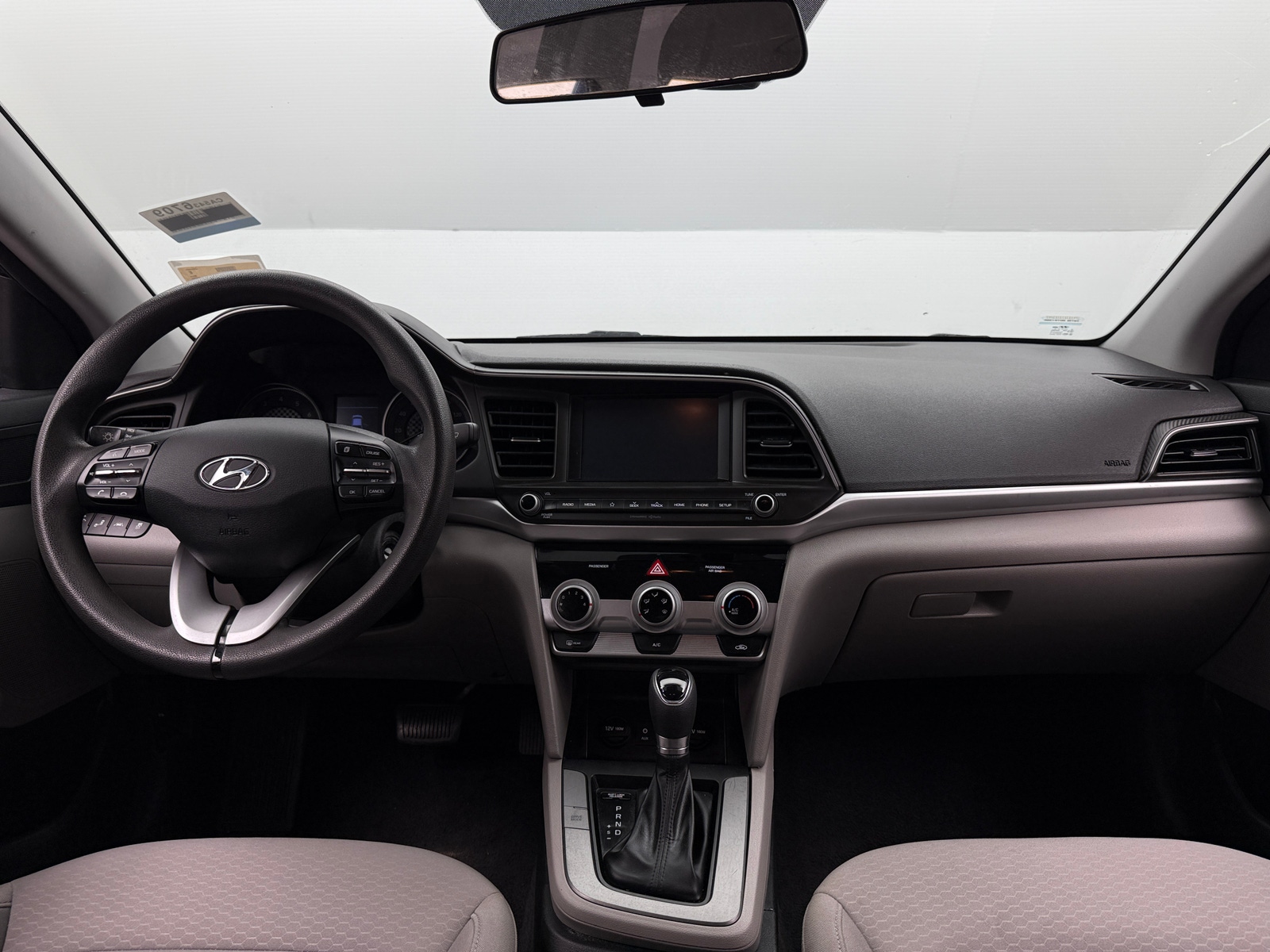 Thumbnail: 2019 Hyundai Elantra - 3