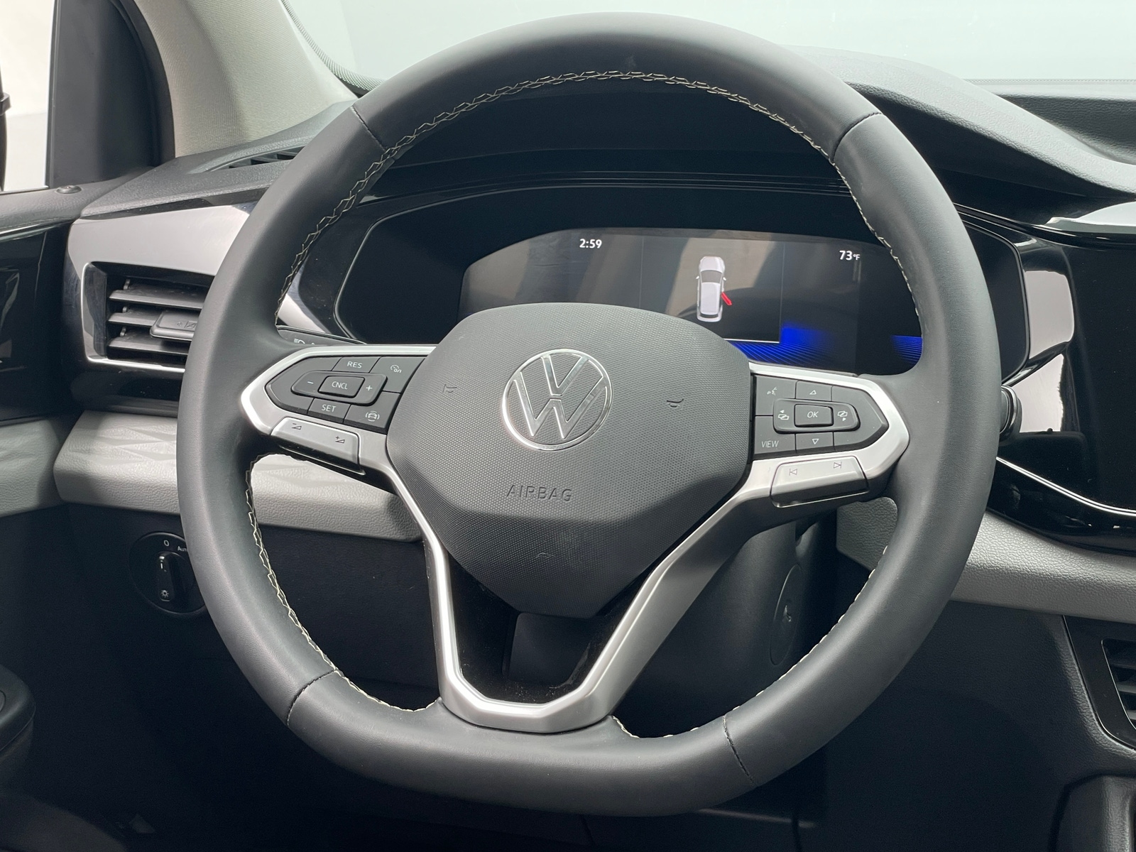 Thumbnail: 2023 Volkswagen Taos - 5