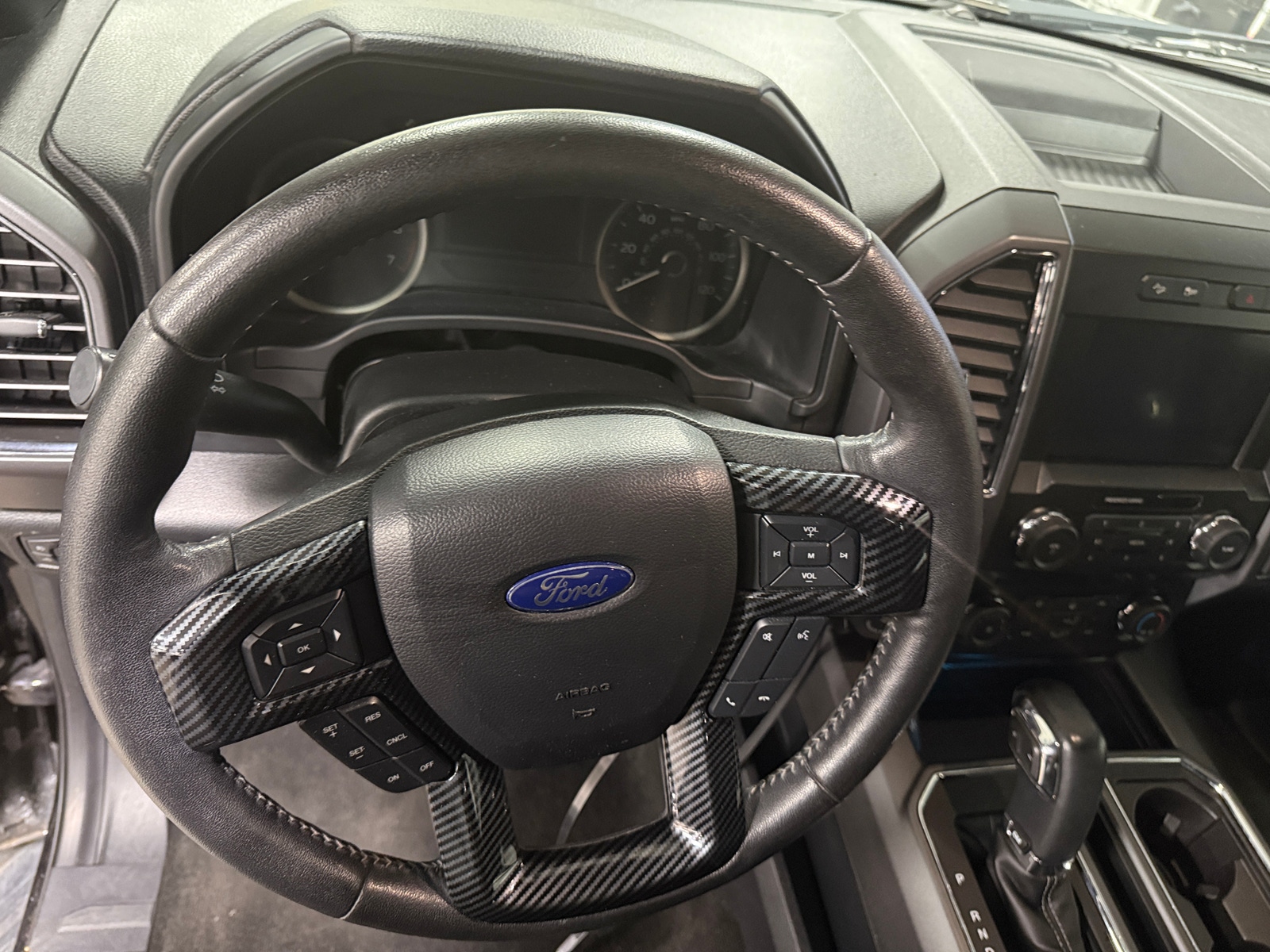 Thumbnail: 2019 Ford Econoline - 5