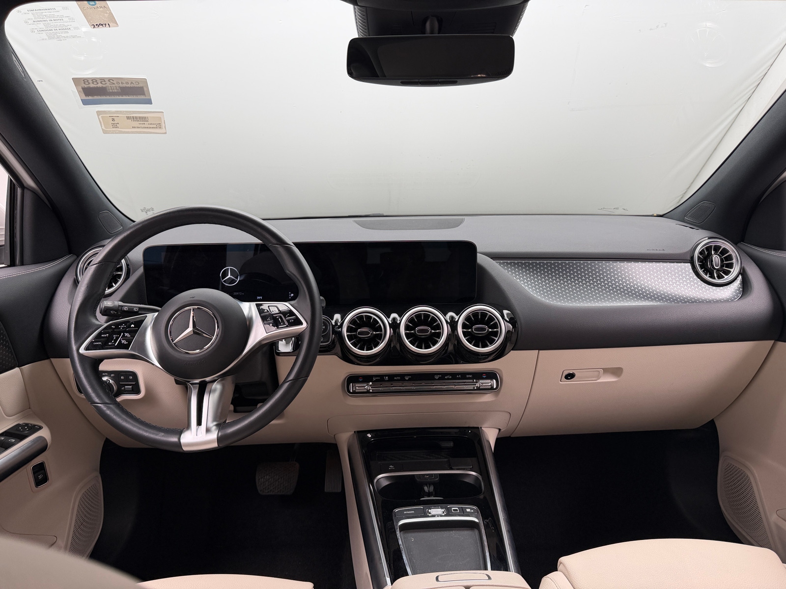 Thumbnail: 2025 Mercedes-Benz GLA - 2