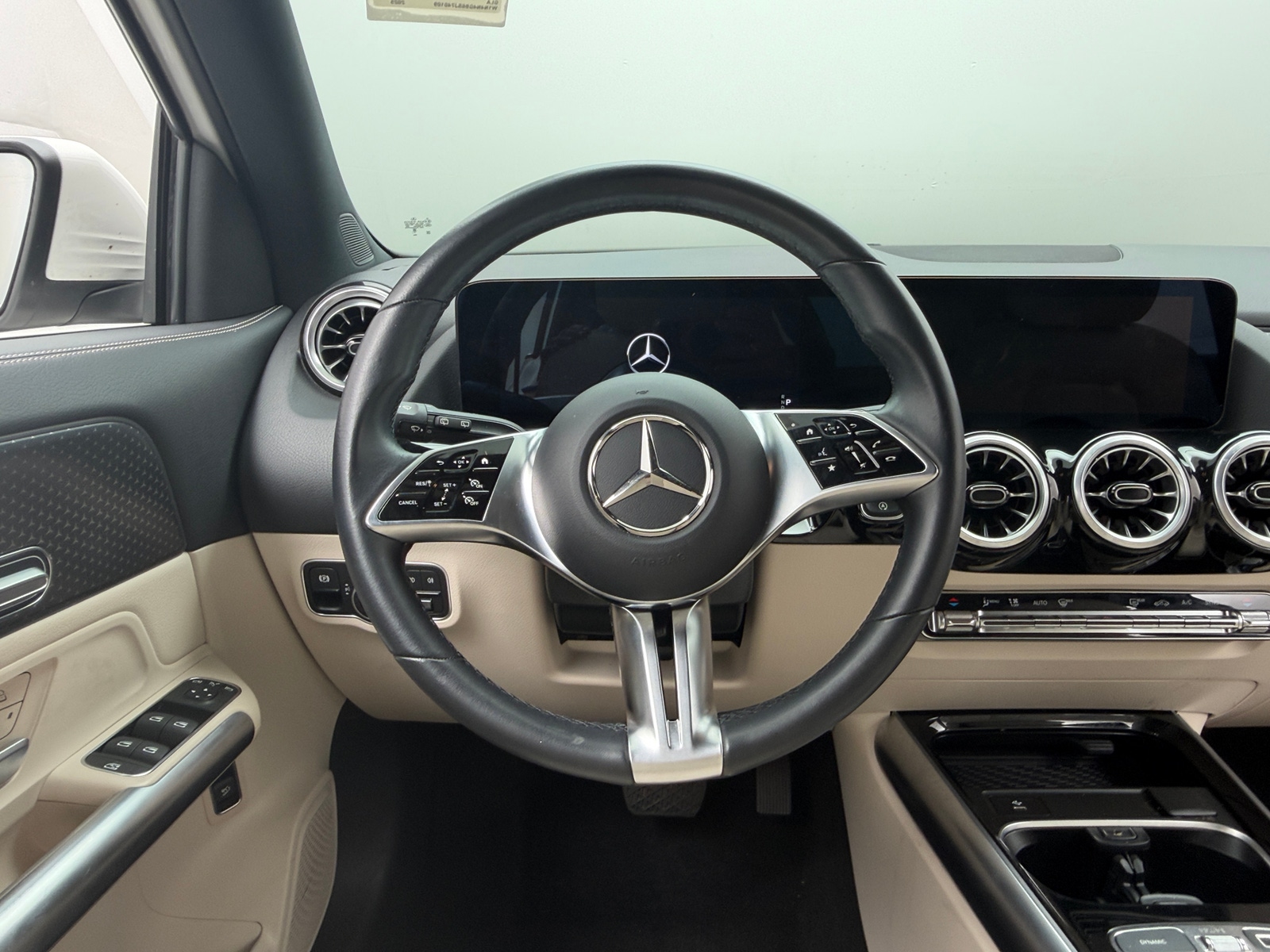 Thumbnail: 2025 Mercedes-Benz GLA - 4
