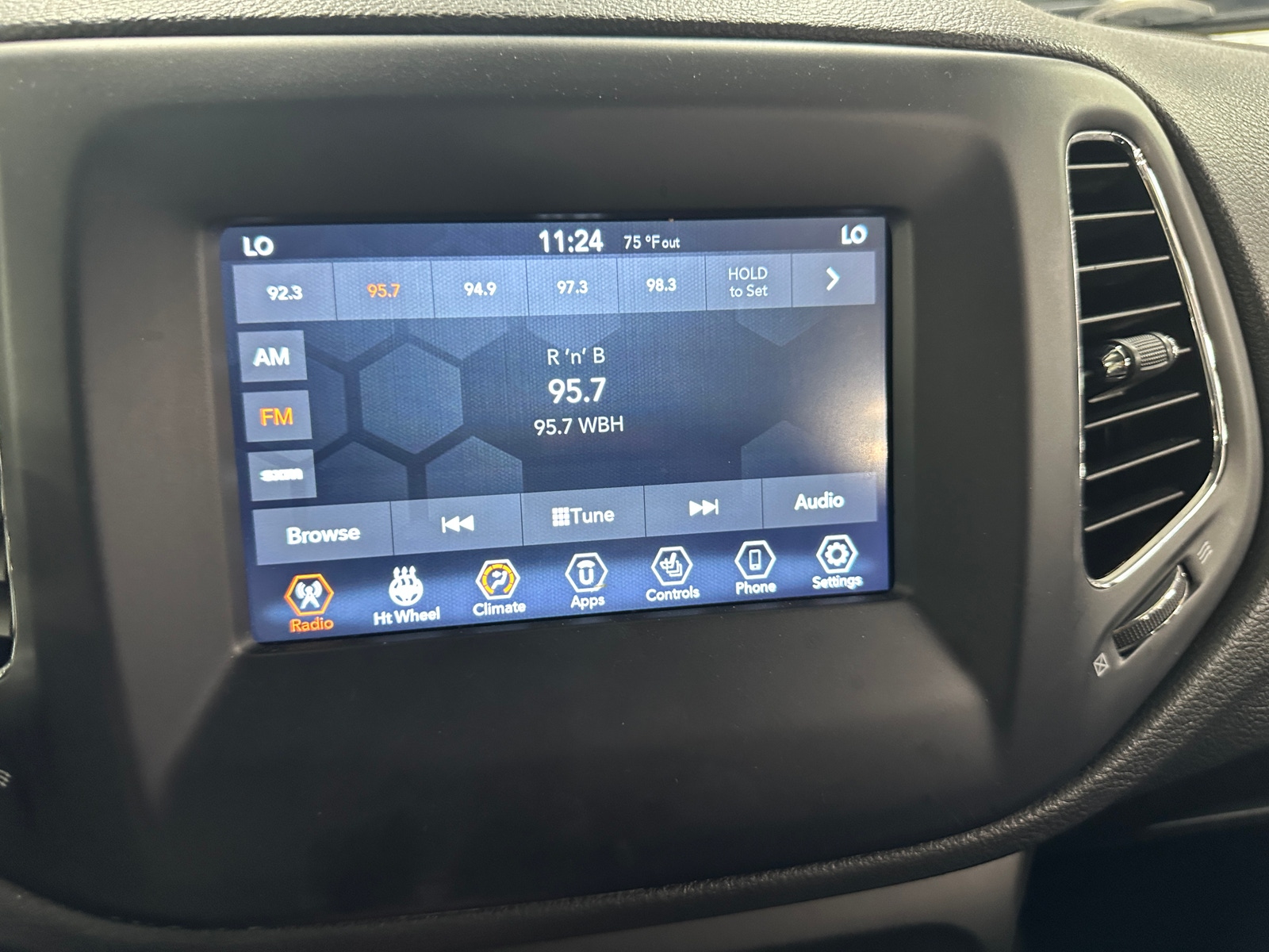 Thumbnail: 2021 Jeep Compass - 4