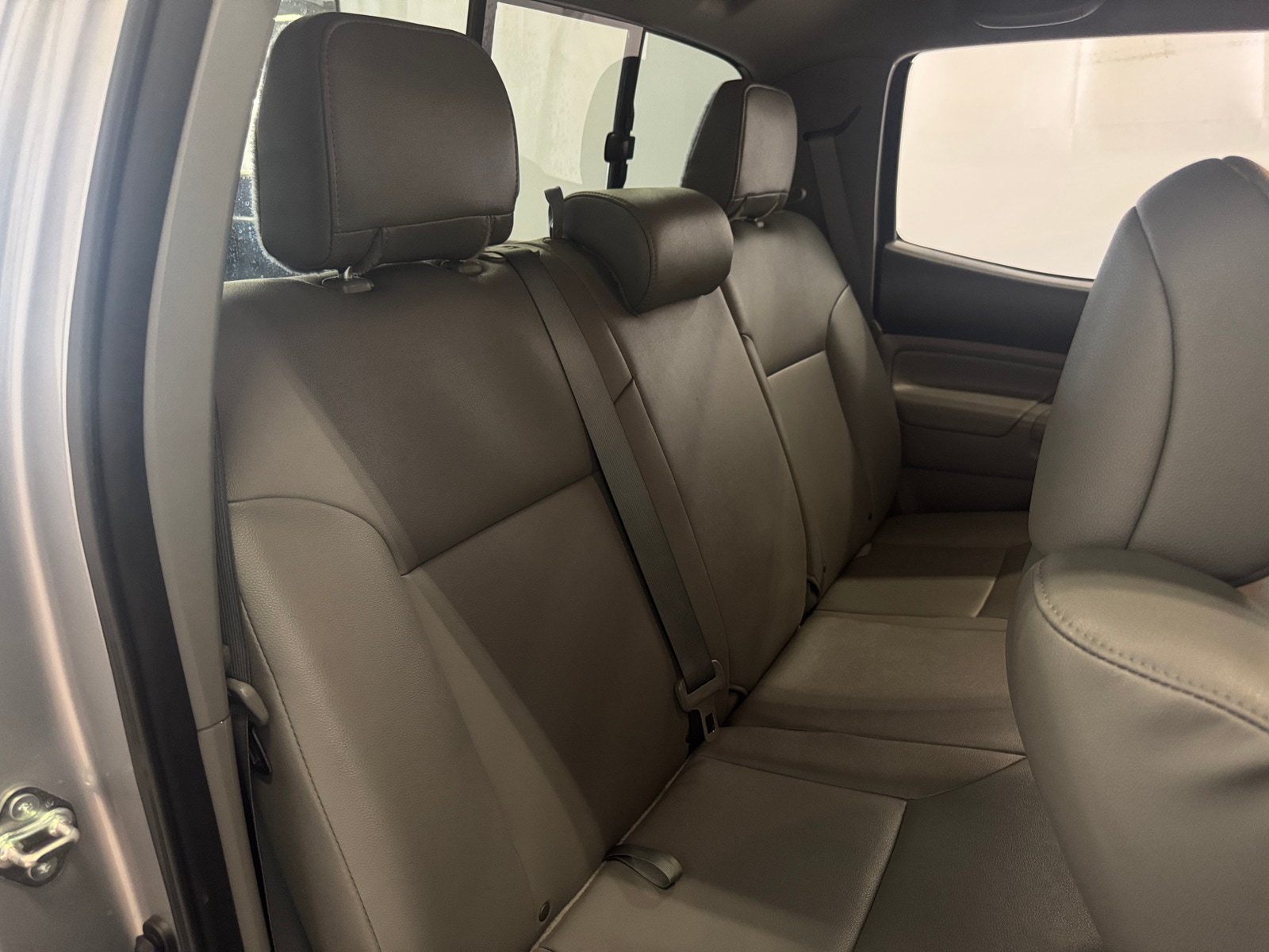 Thumbnail: 2015 Toyota Tacoma - 6