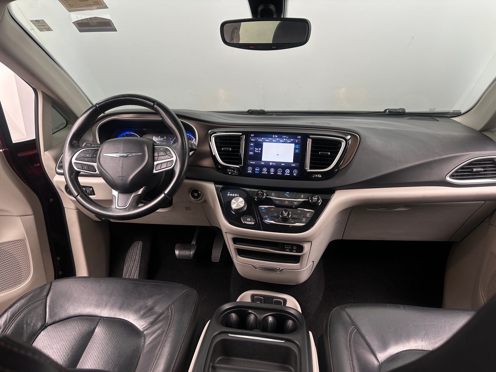 Thumbnail: 2018 Chrysler Pacifica - 2